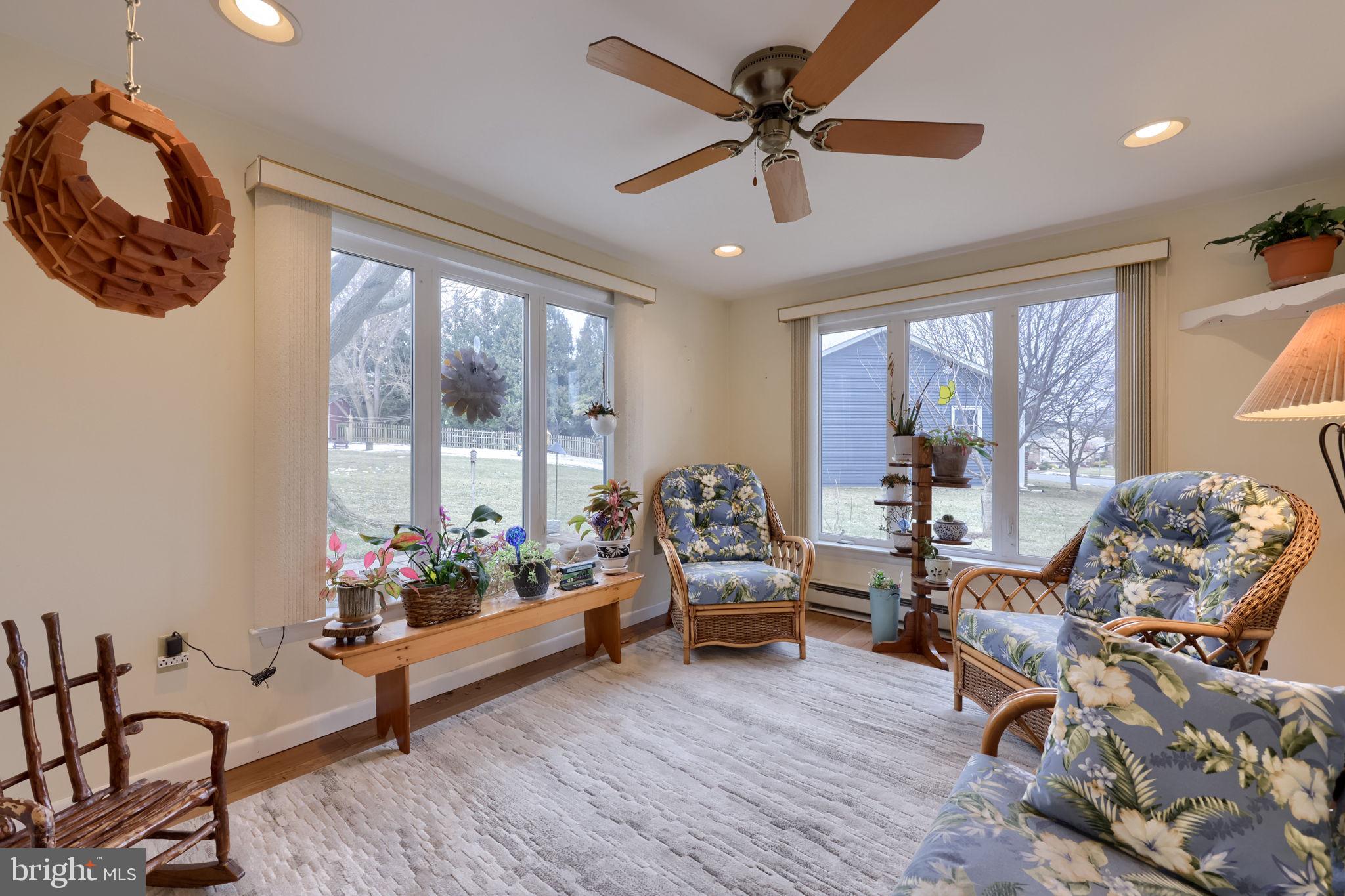 NEW  HOLLAND - Residential