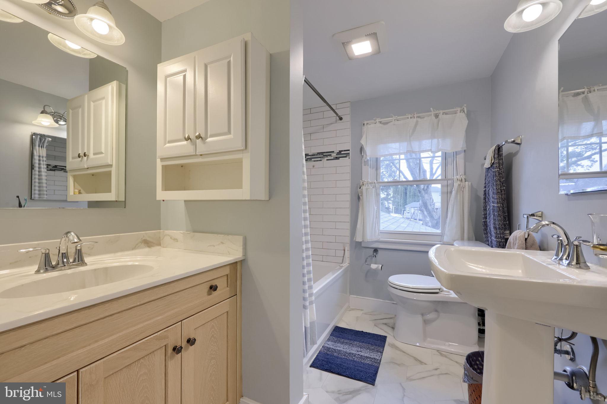 NEW  HOLLAND - Residential