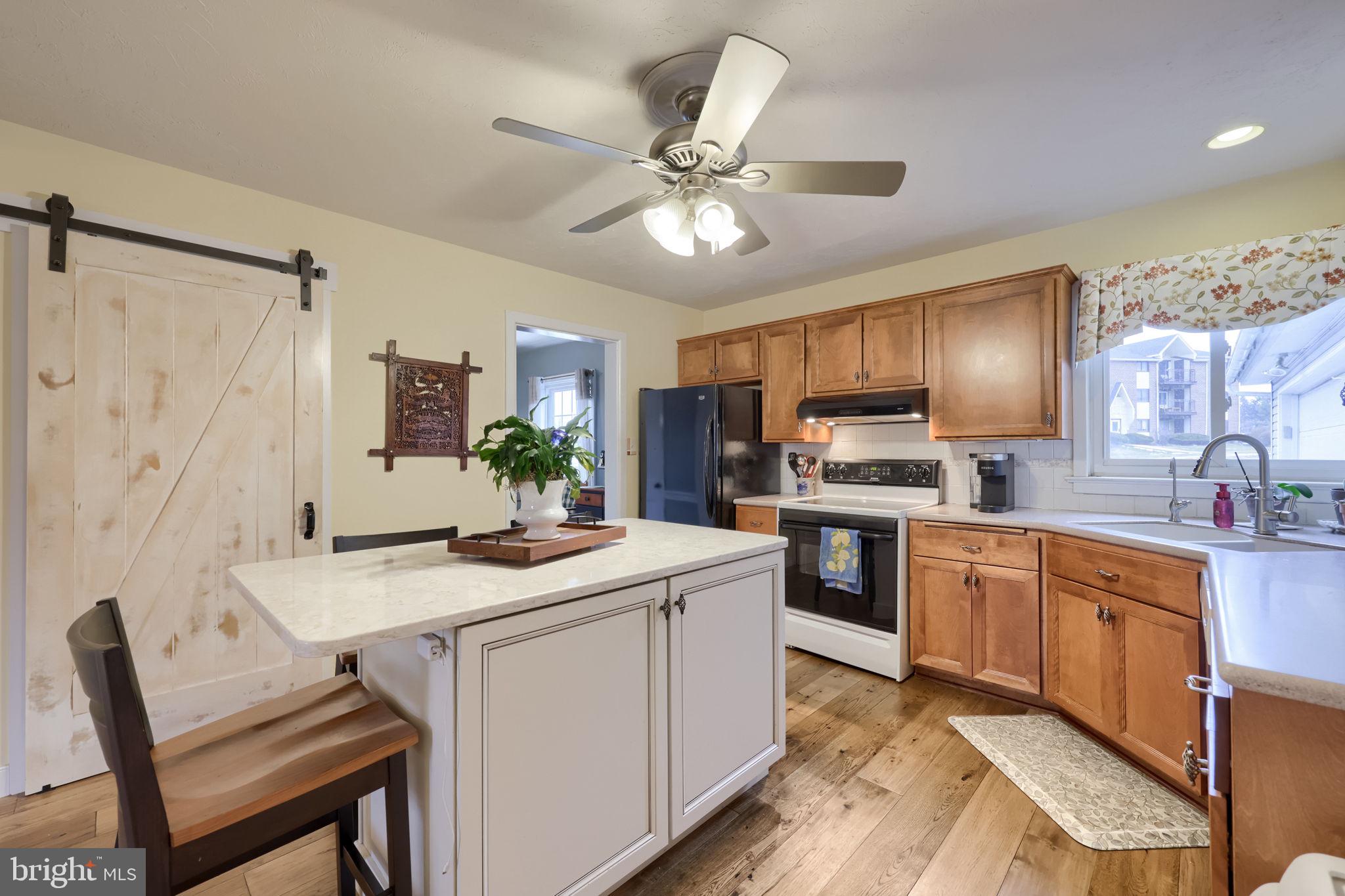 NEW  HOLLAND - Residential