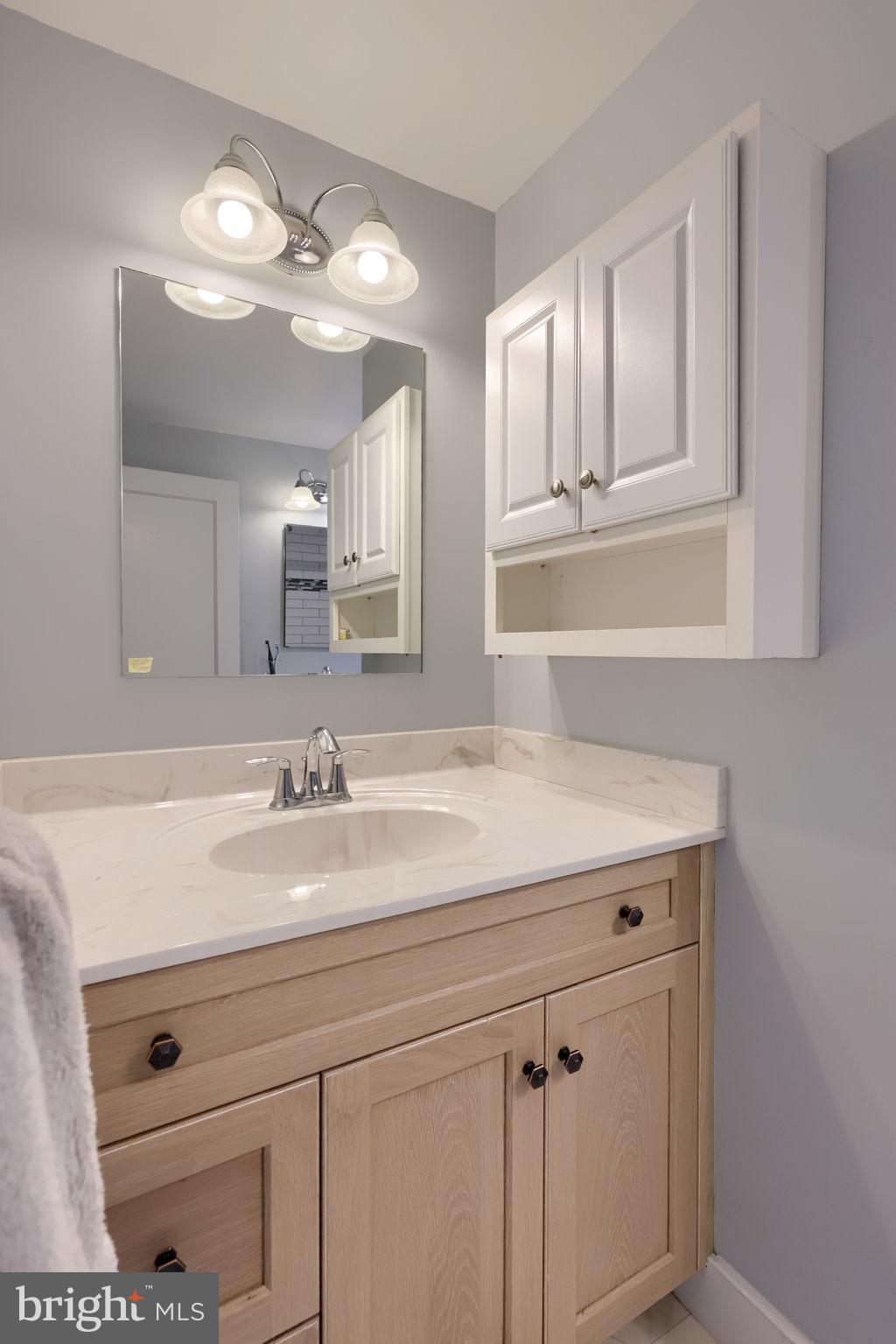 NEW  HOLLAND - Residential