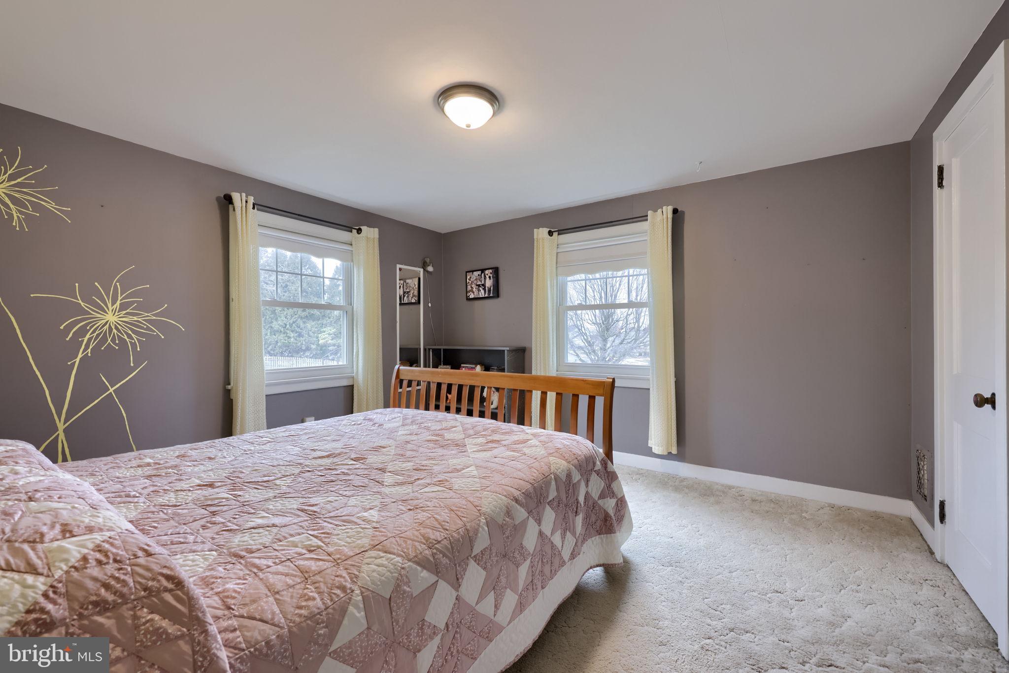 NEW  HOLLAND - Residential