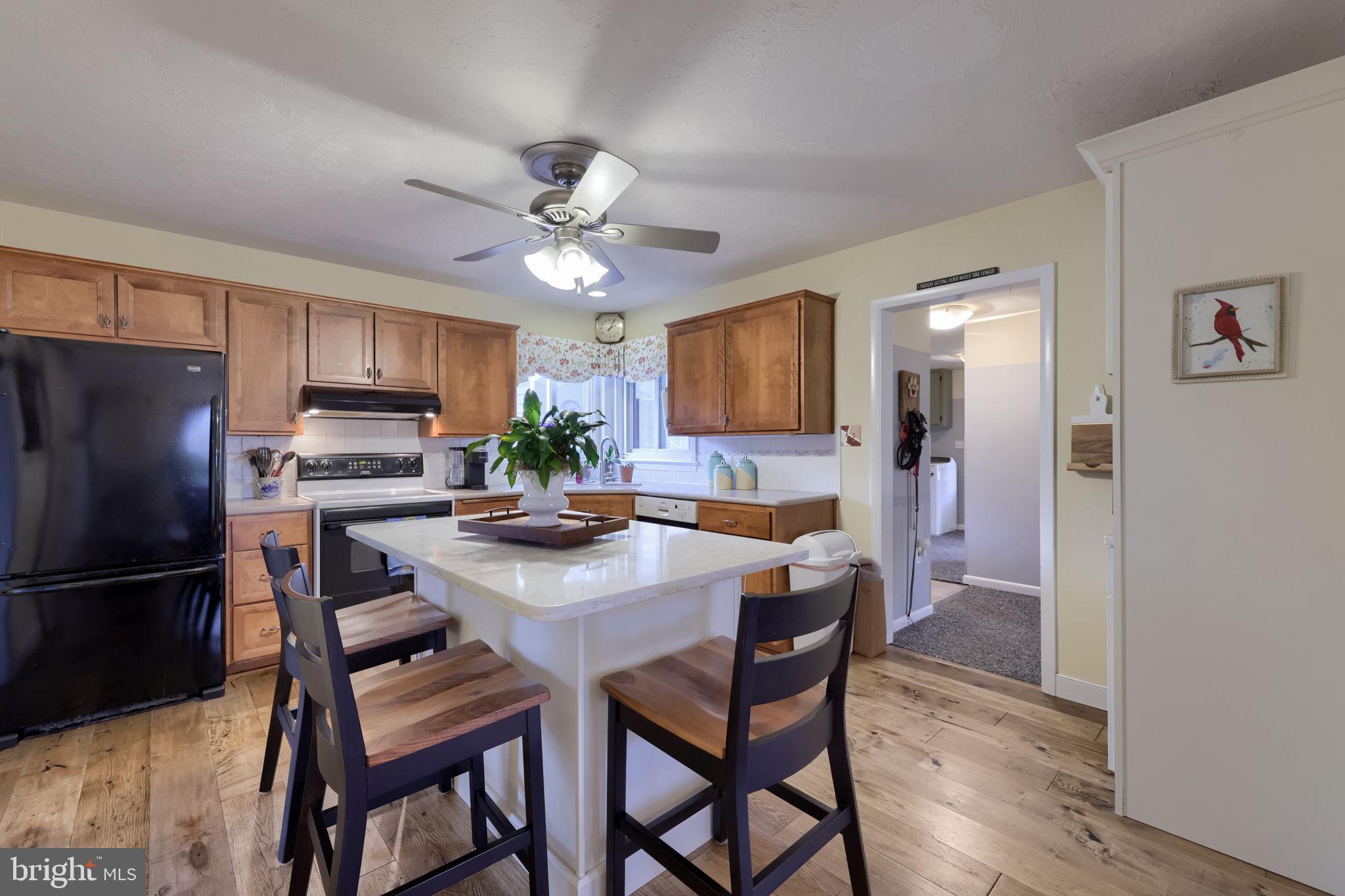 NEW  HOLLAND - Residential