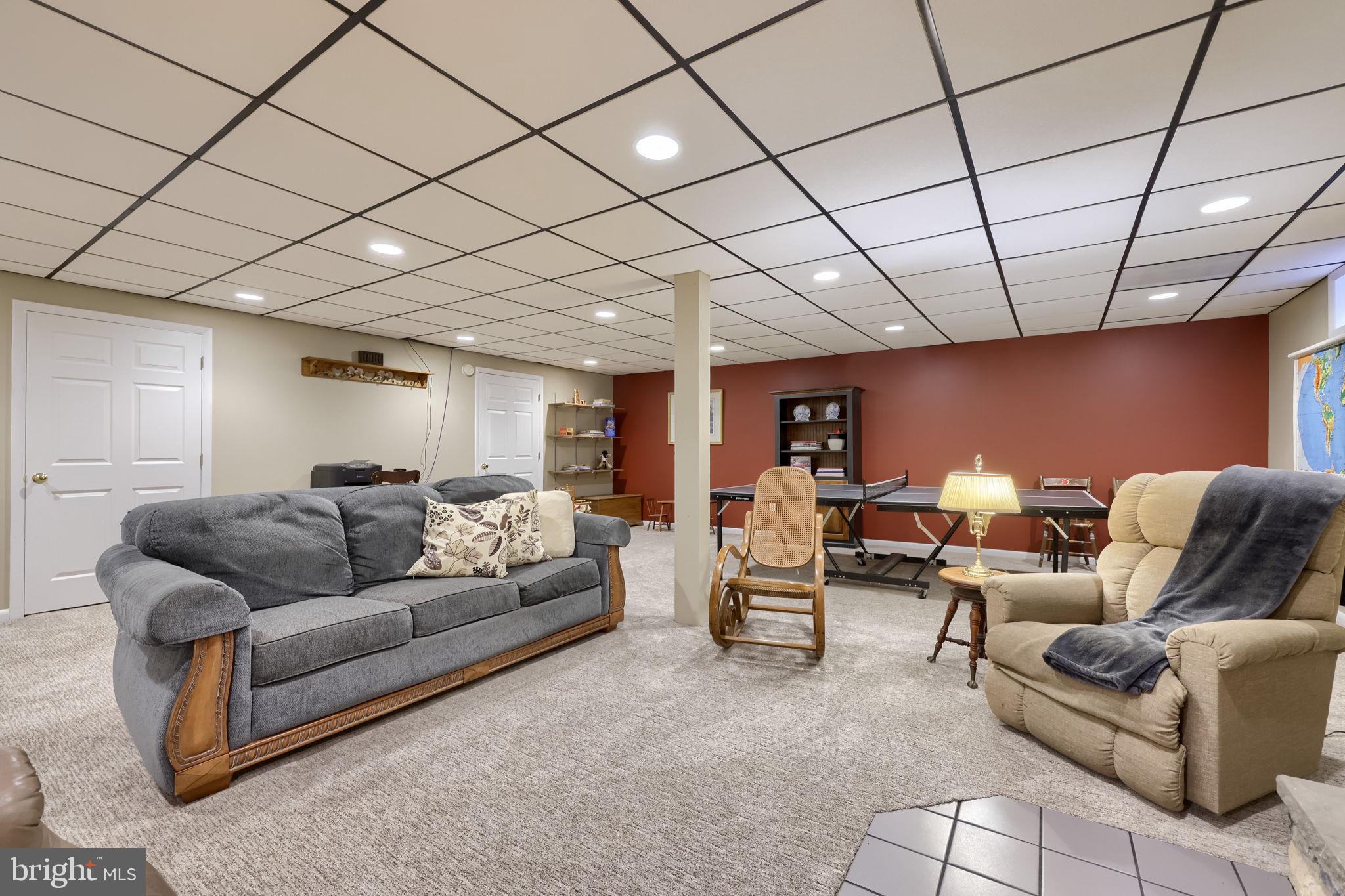 NEW  HOLLAND - Residential