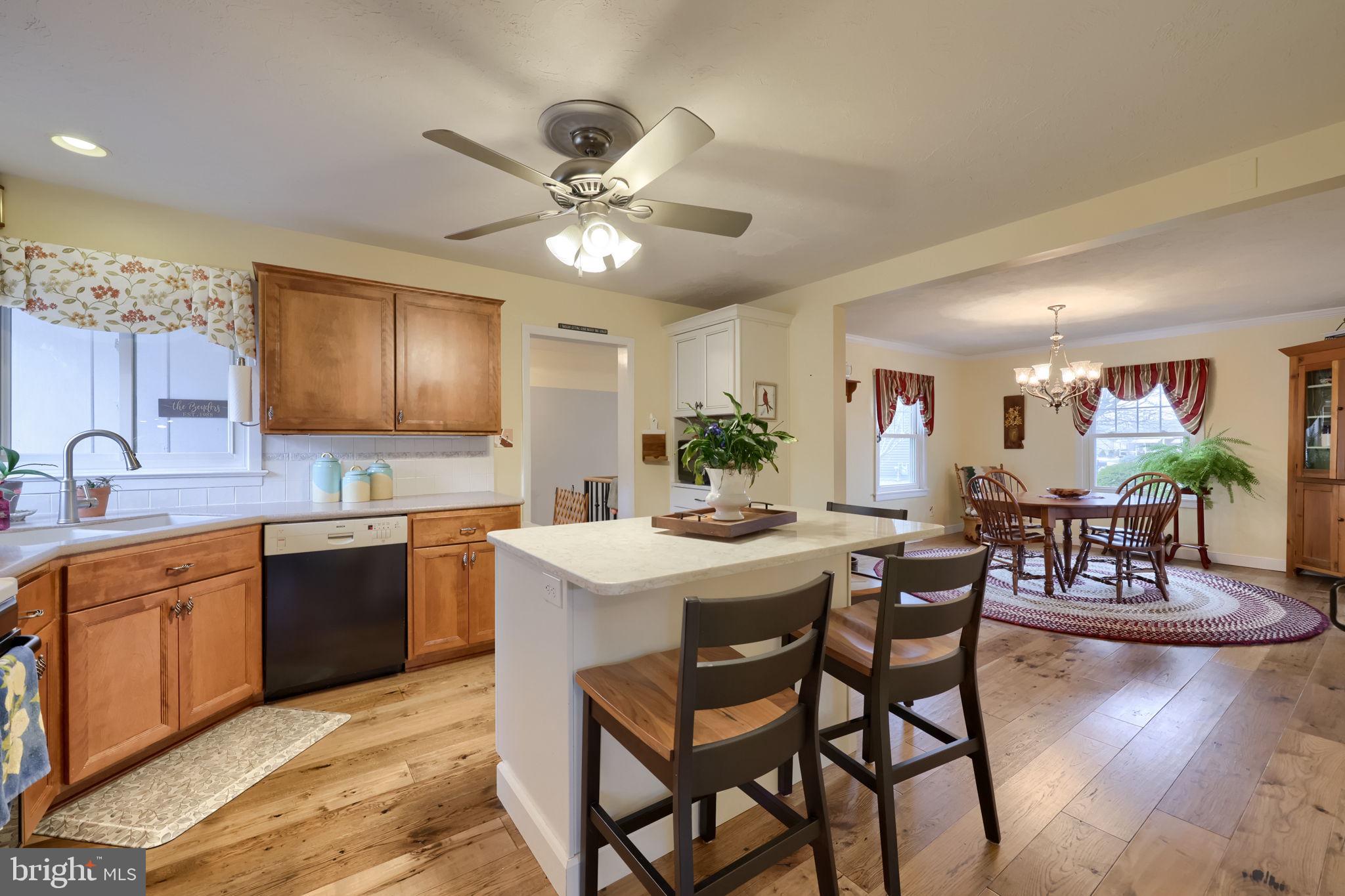 NEW  HOLLAND - Residential