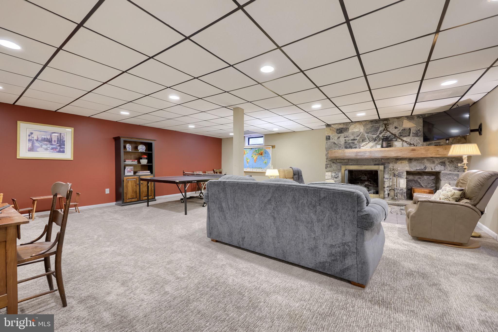 NEW  HOLLAND - Residential