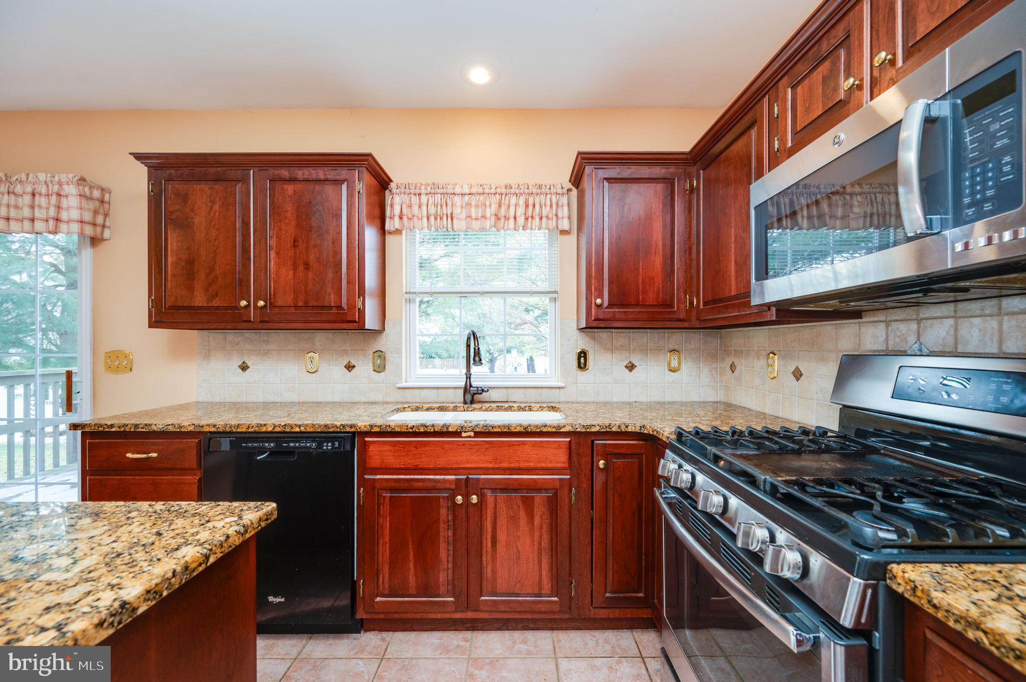 WILLOW RUN - Residential