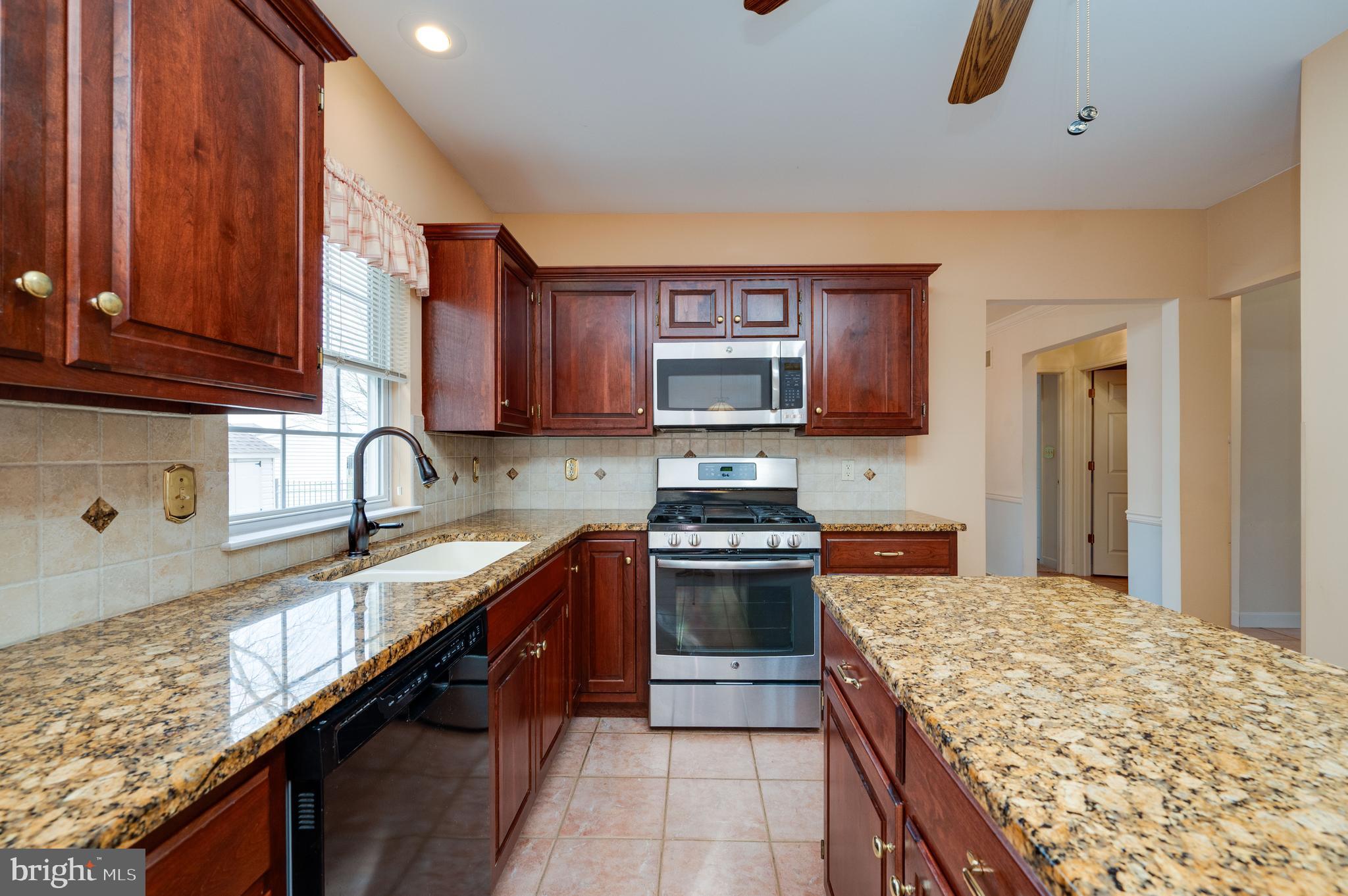 WILLOW RUN - Residential