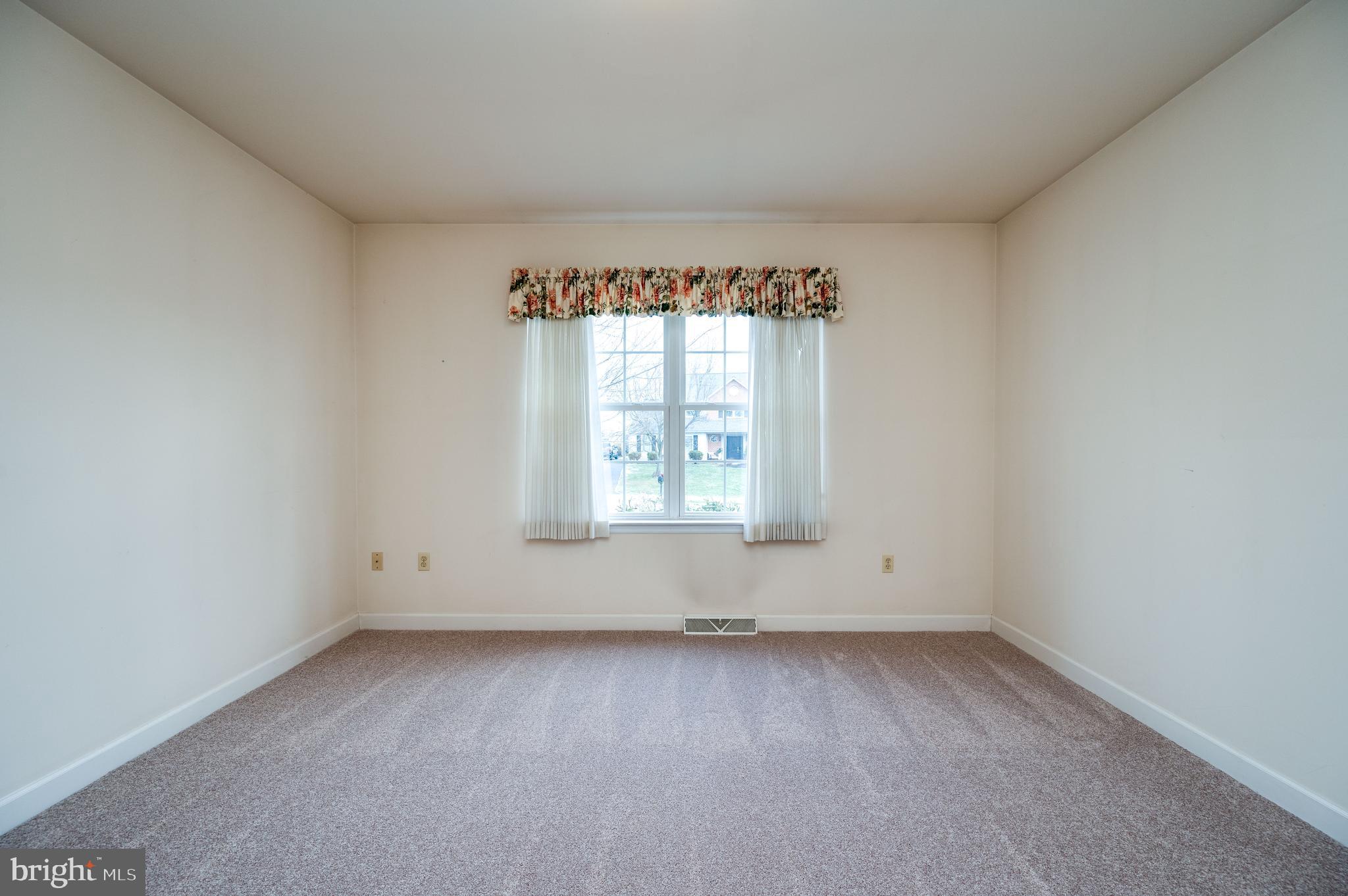 WILLOW RUN - Residential