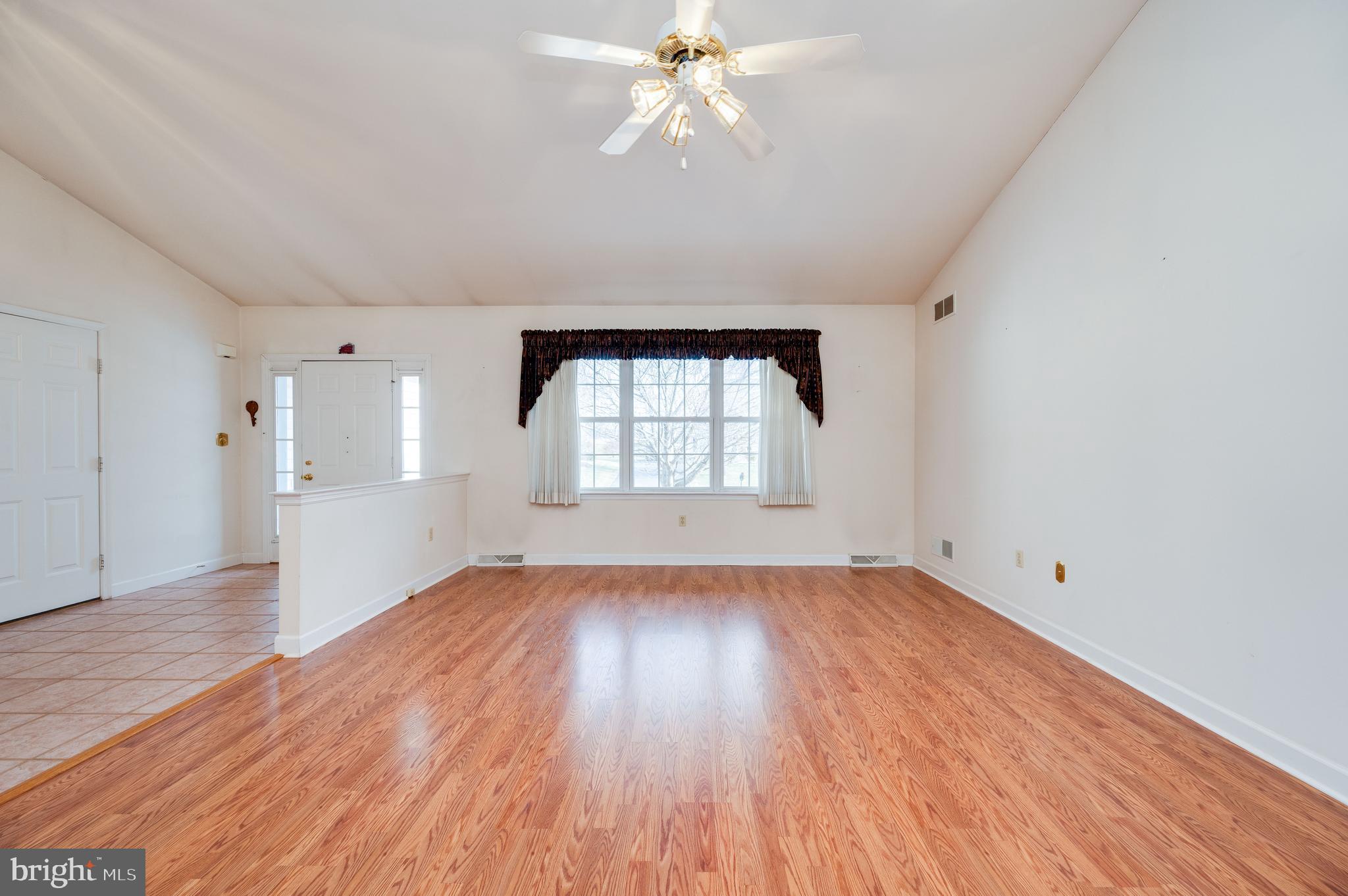 WILLOW RUN - Residential