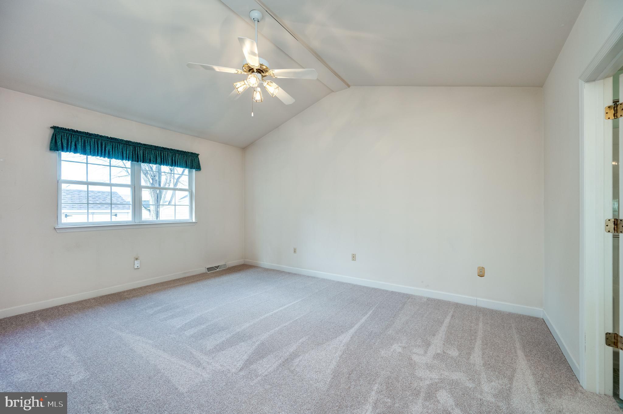 WILLOW RUN - Residential