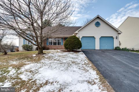 29 BROOKFIELD DRIVE FLEETWOOD PA 19522