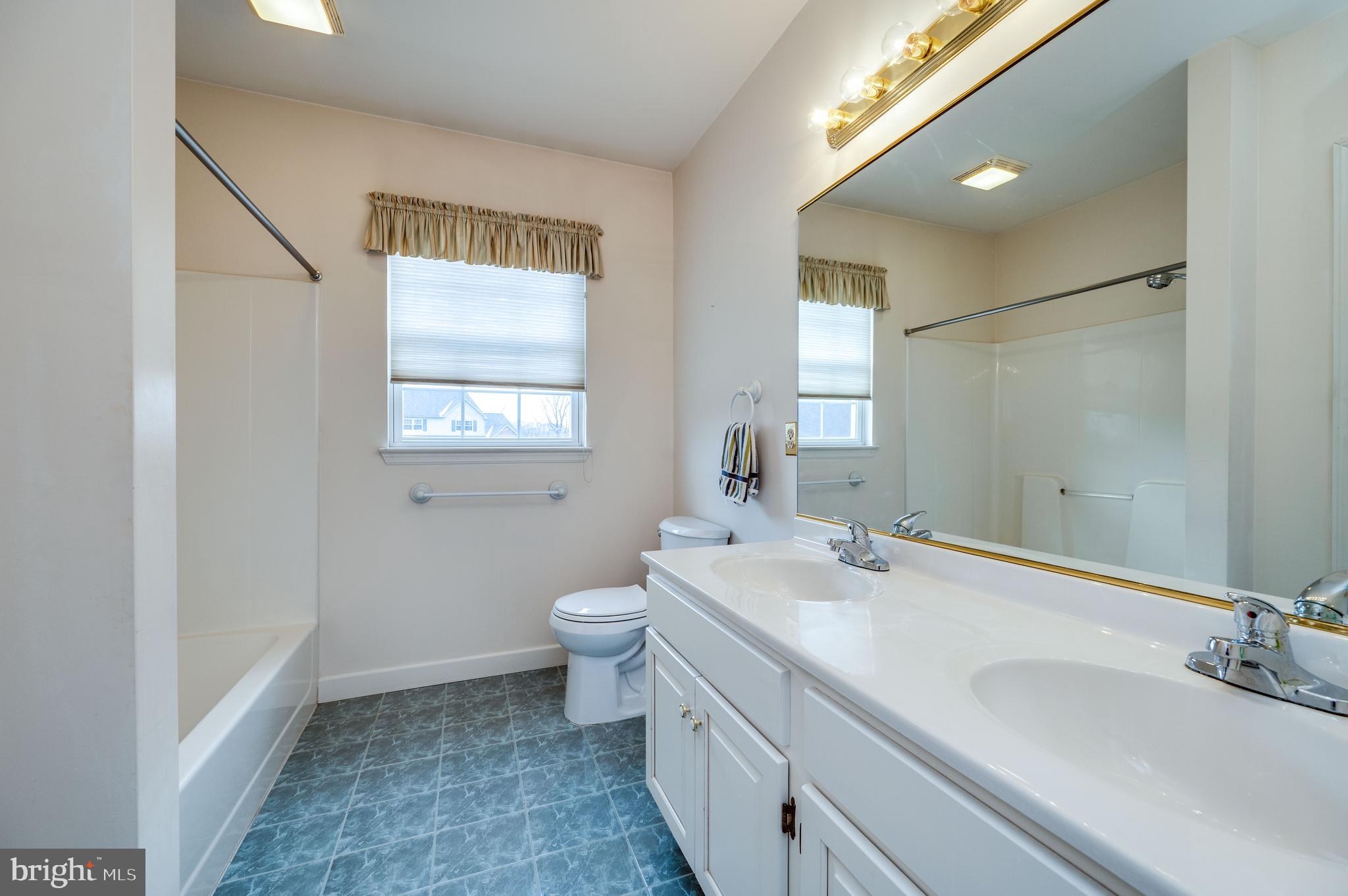 WILLOW RUN - Residential