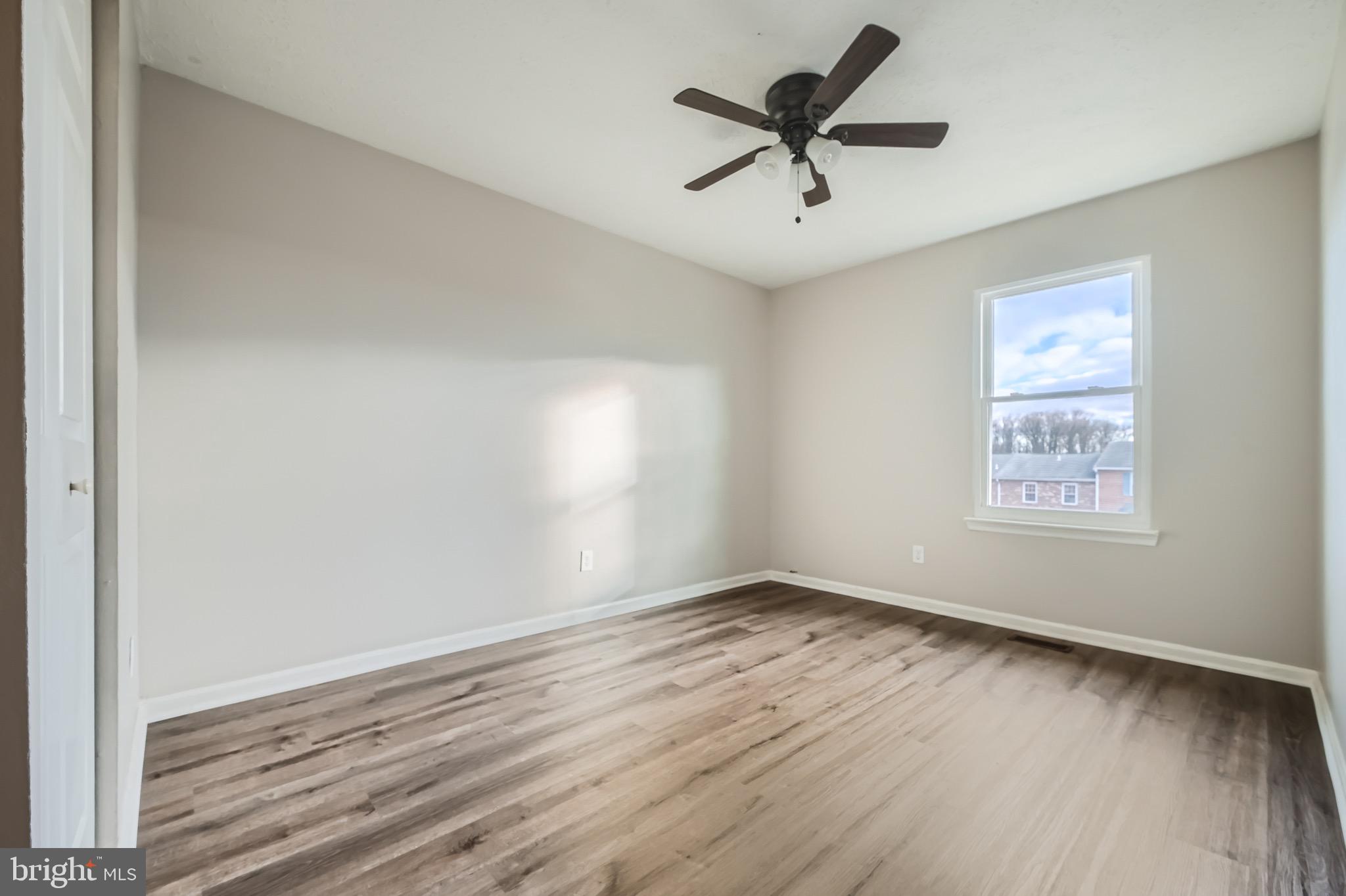 OAK HURST - Residential Lease