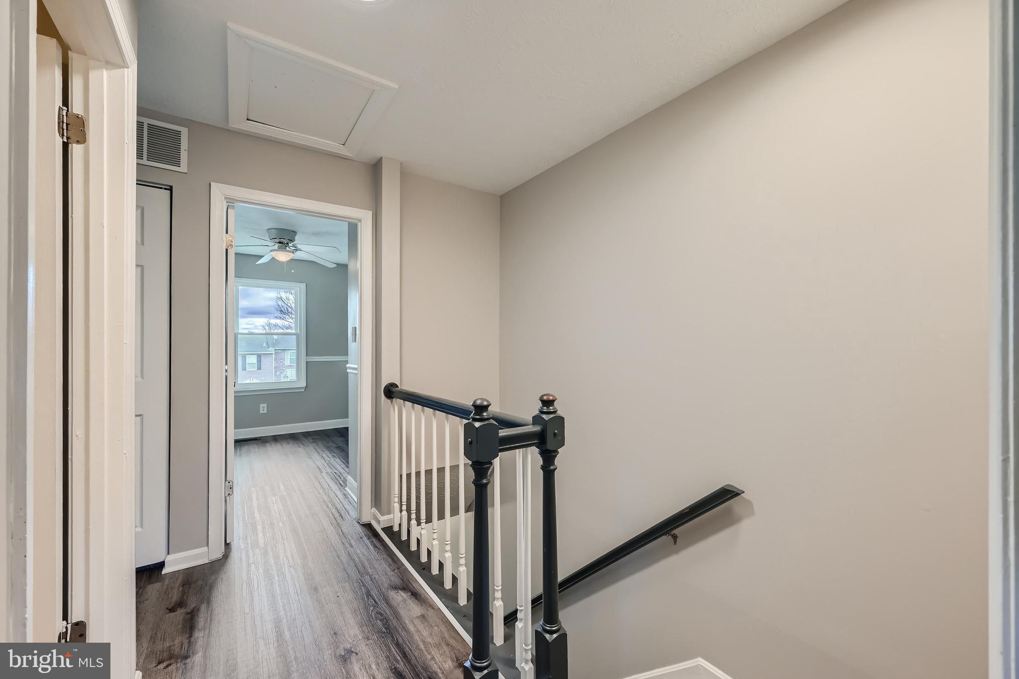 OAK HURST - Residential Lease