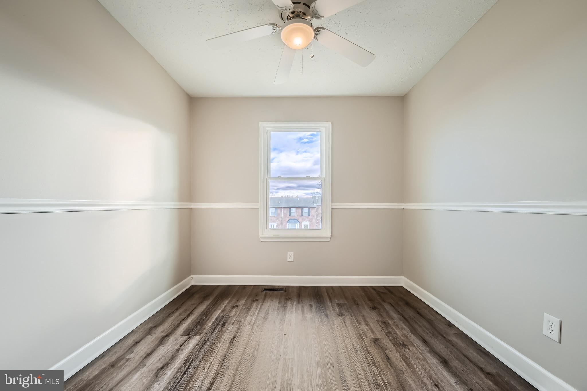 OAK HURST - Residential Lease