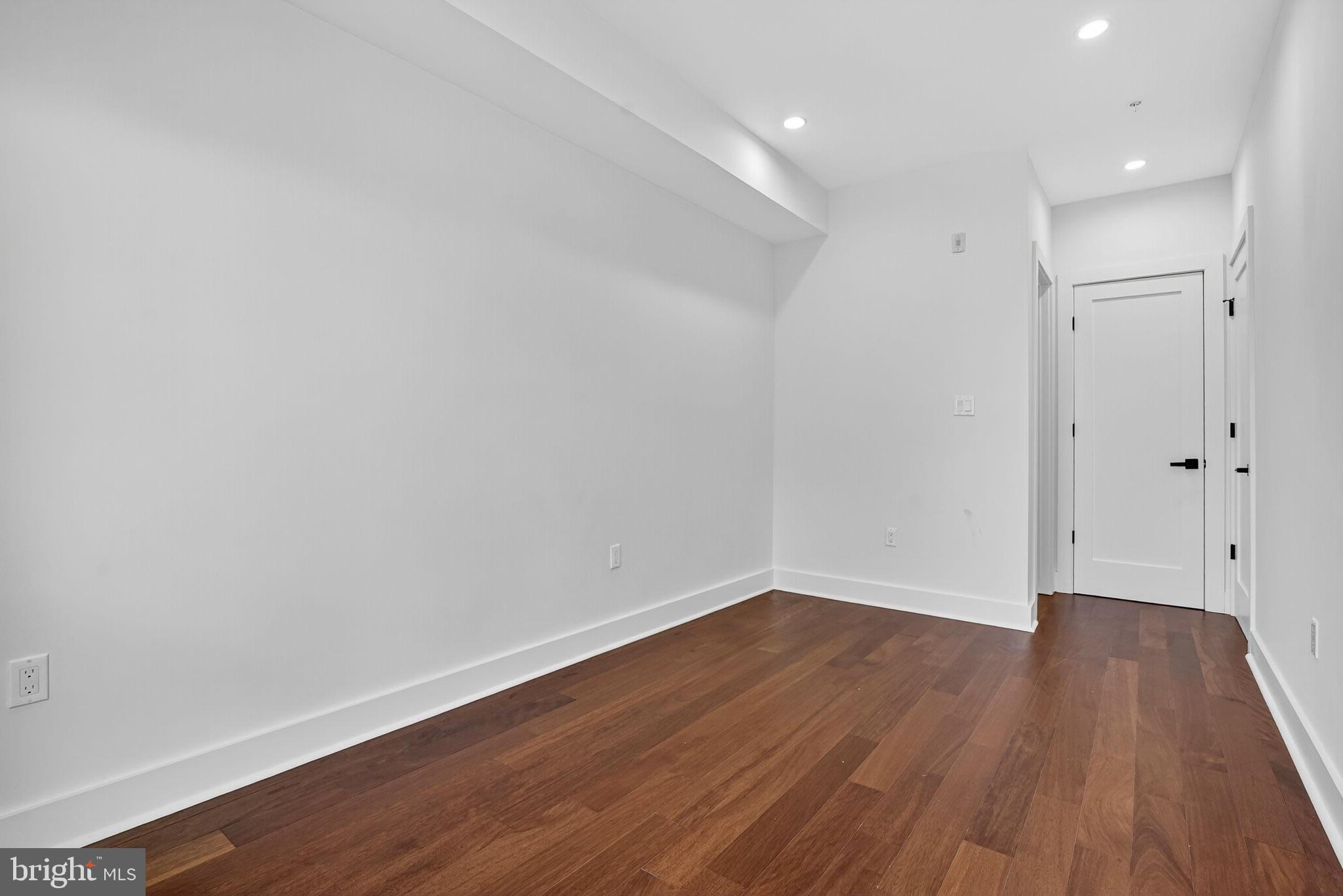 TAKOMA - Residential Income