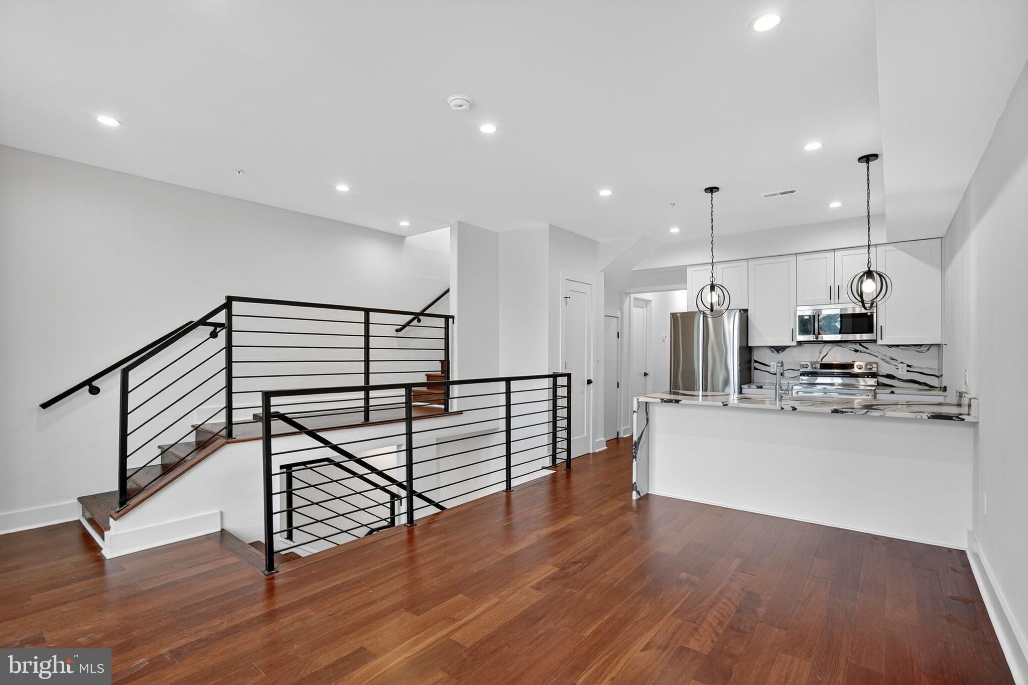 TAKOMA - Residential Income