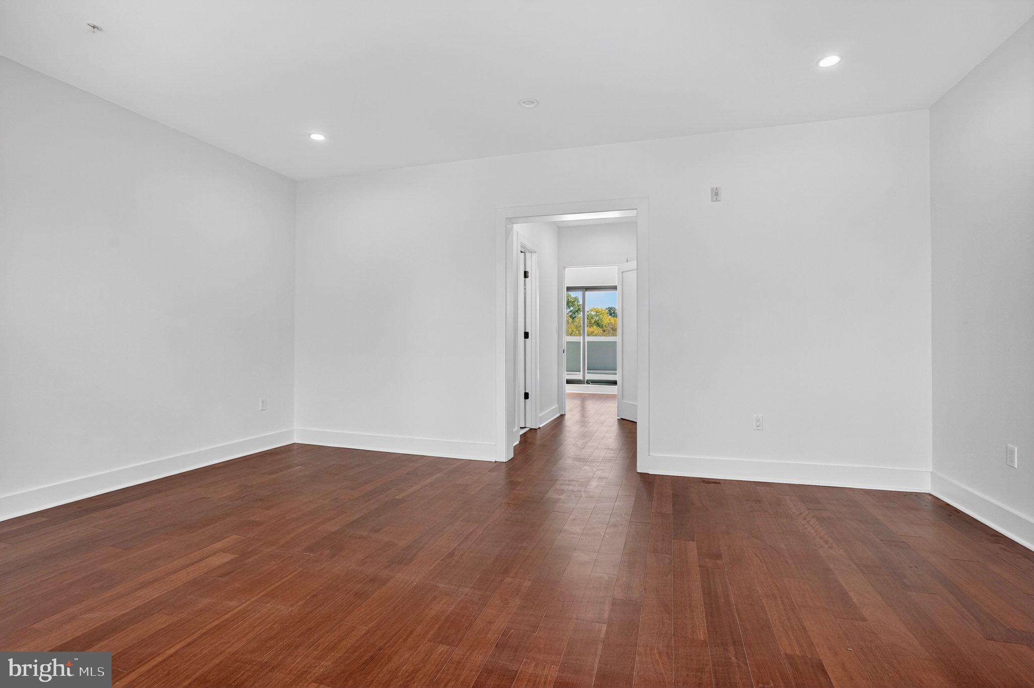 TAKOMA - Residential Income