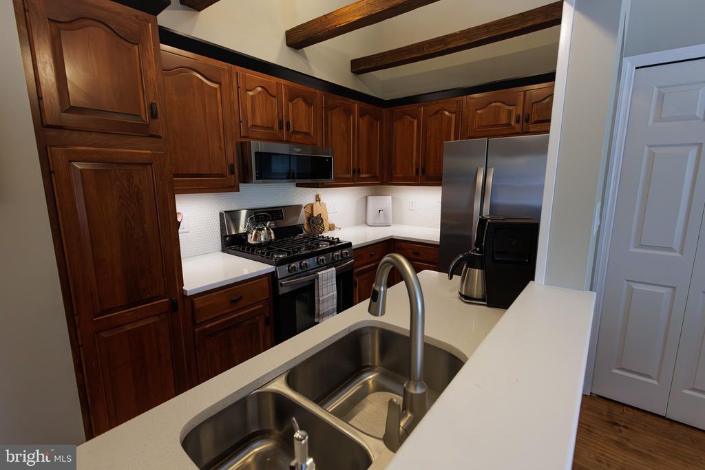 Photo of 126 Norlawn Circle, Lancaster, PA 17601 (MLS # PALA2057556)