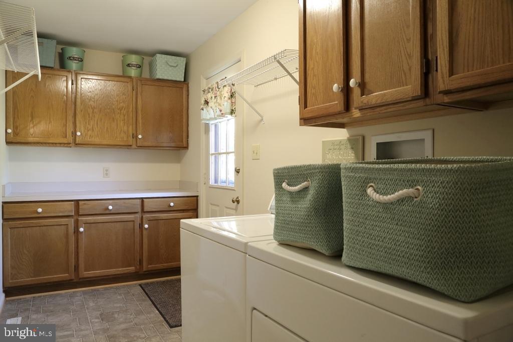 JEFFERSON SQUARE - Residential