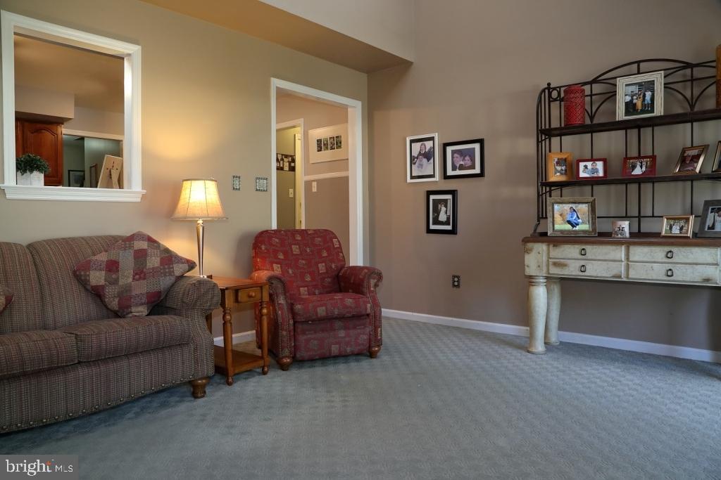 JEFFERSON SQUARE - Residential