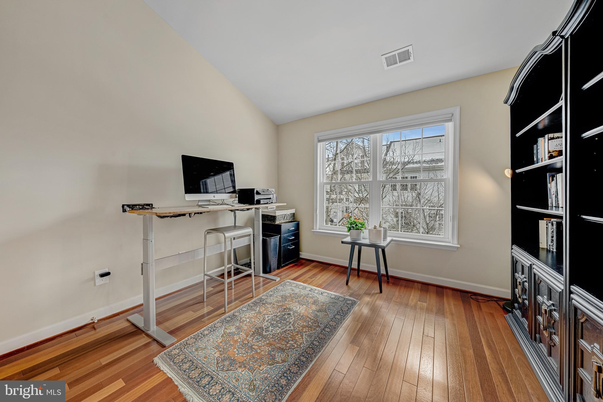 WEST MARKET - Residential