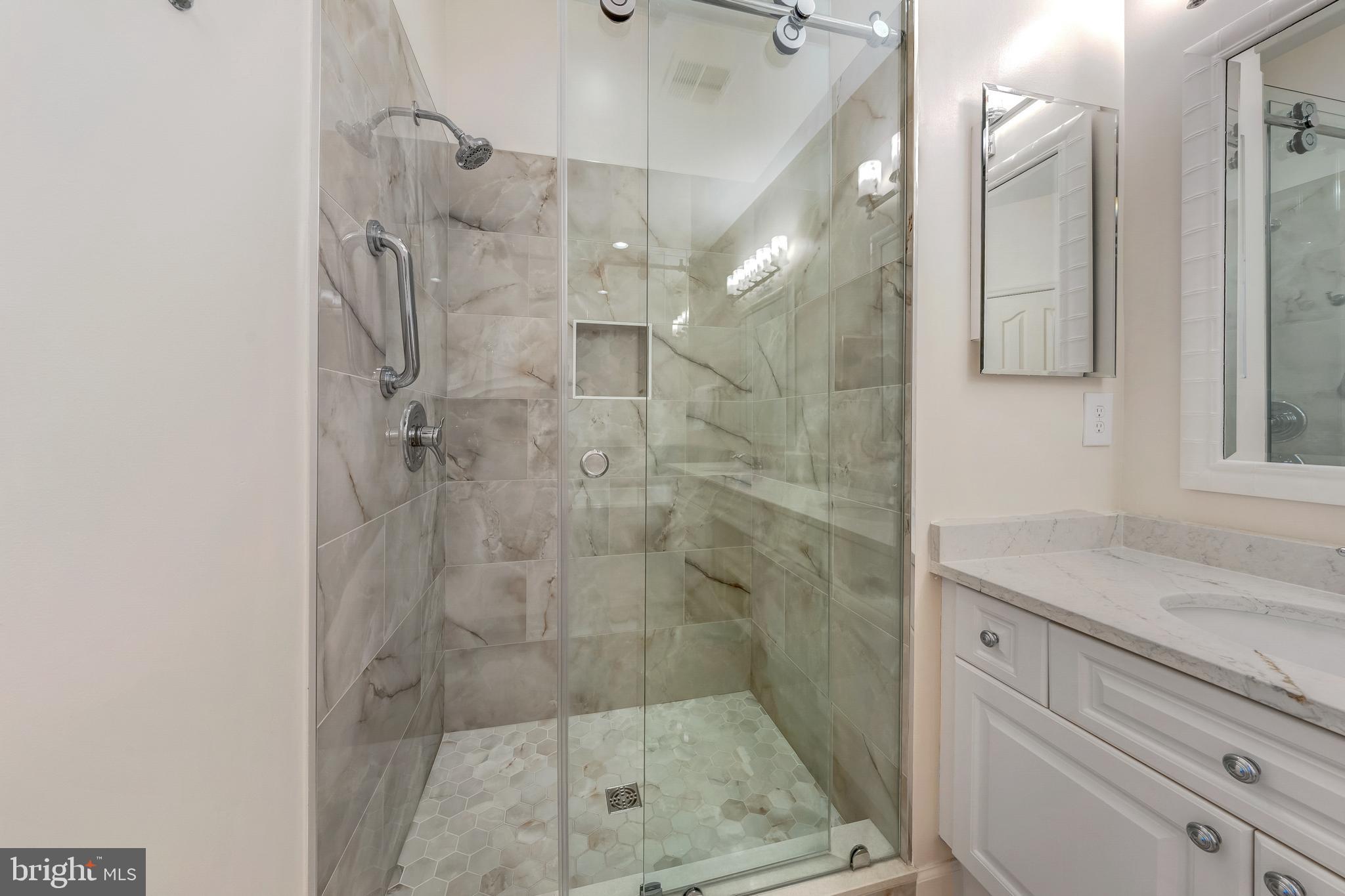 WEST MARKET - Residential