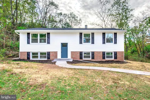 17 Lightcap Road, Pottstown, PA MLS: PAMC2157696