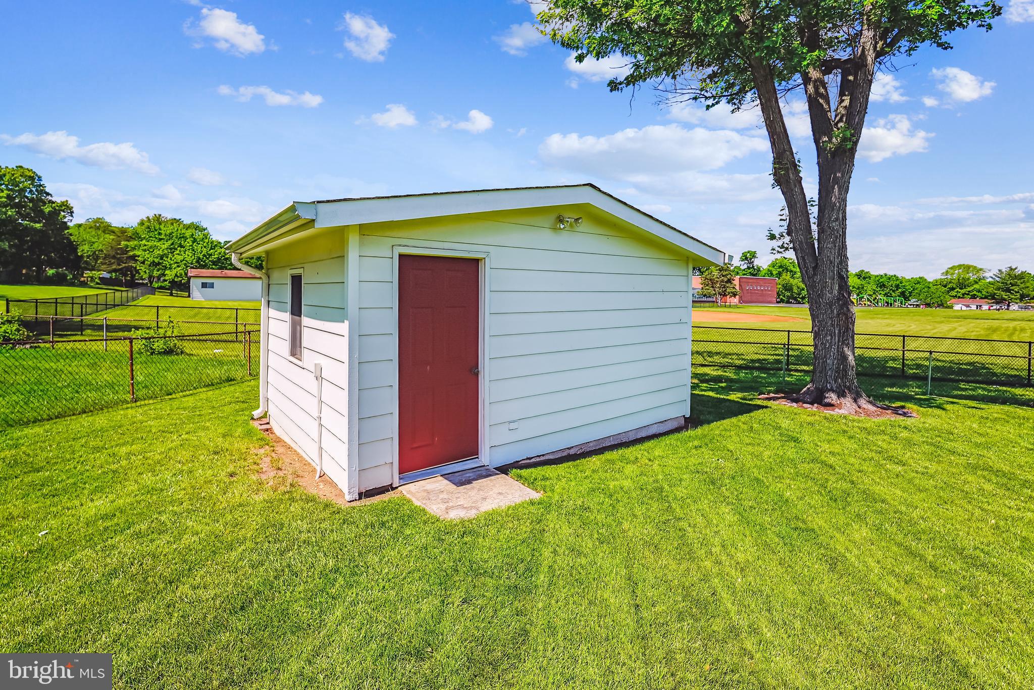 STERLING  PARK - Residential