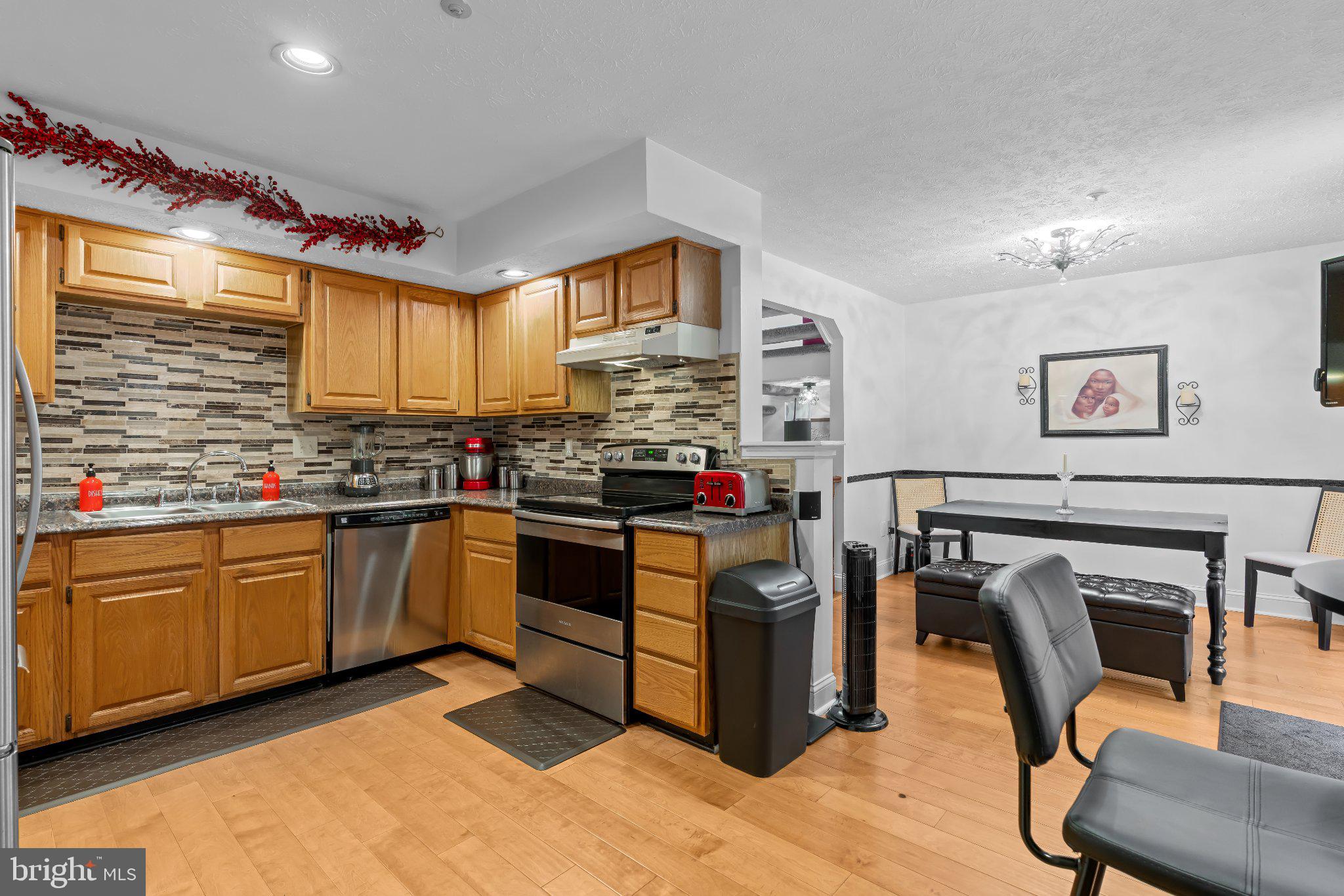 12702 WEDGEDALE COURT