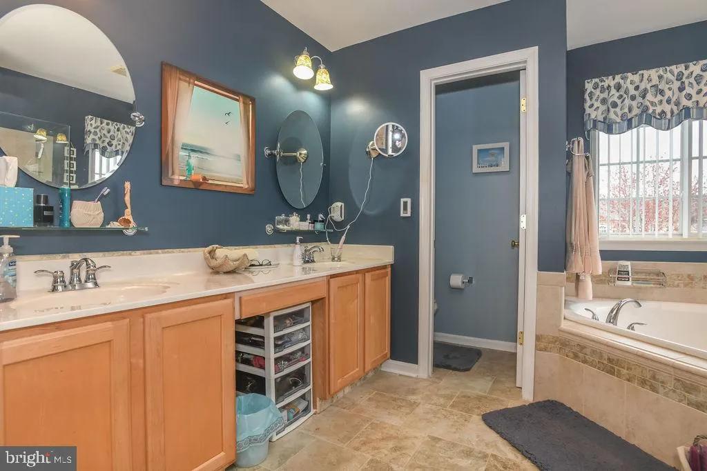 Townsend, Delaware 19734, United States, 4 Bedrooms Bedrooms, ,3 BathroomsBathrooms,Residential,Contingent,104254