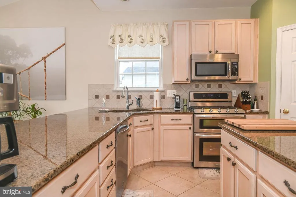 Townsend, Delaware 19734, United States, 4 Bedrooms Bedrooms, ,3 BathroomsBathrooms,Residential,Contingent,104254