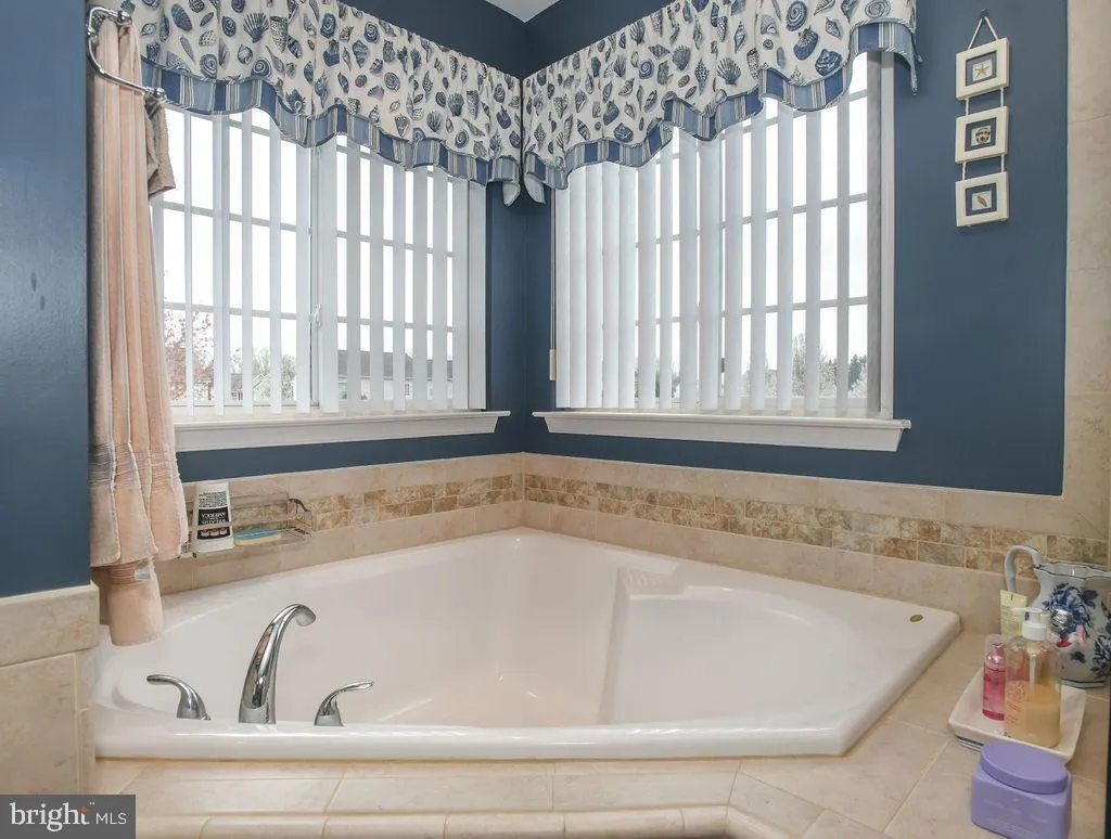 Townsend, Delaware 19734, United States, 4 Bedrooms Bedrooms, ,3 BathroomsBathrooms,Residential,Contingent,104254