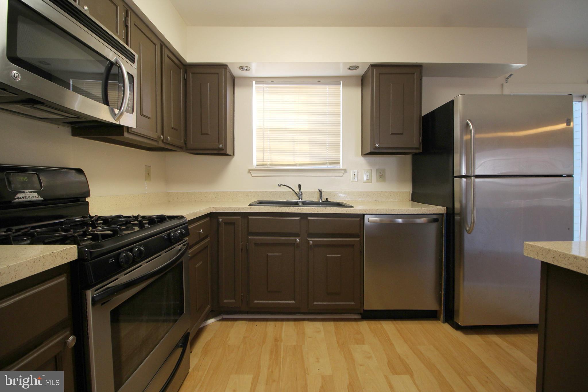 DALE CITY - Residential Lease