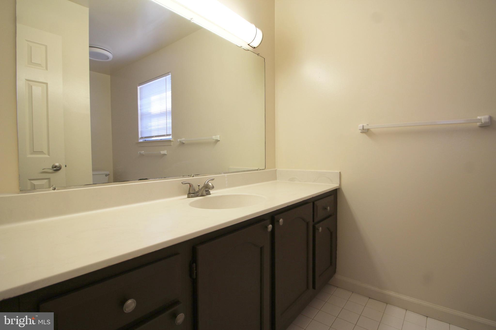 DALE CITY - Residential Lease