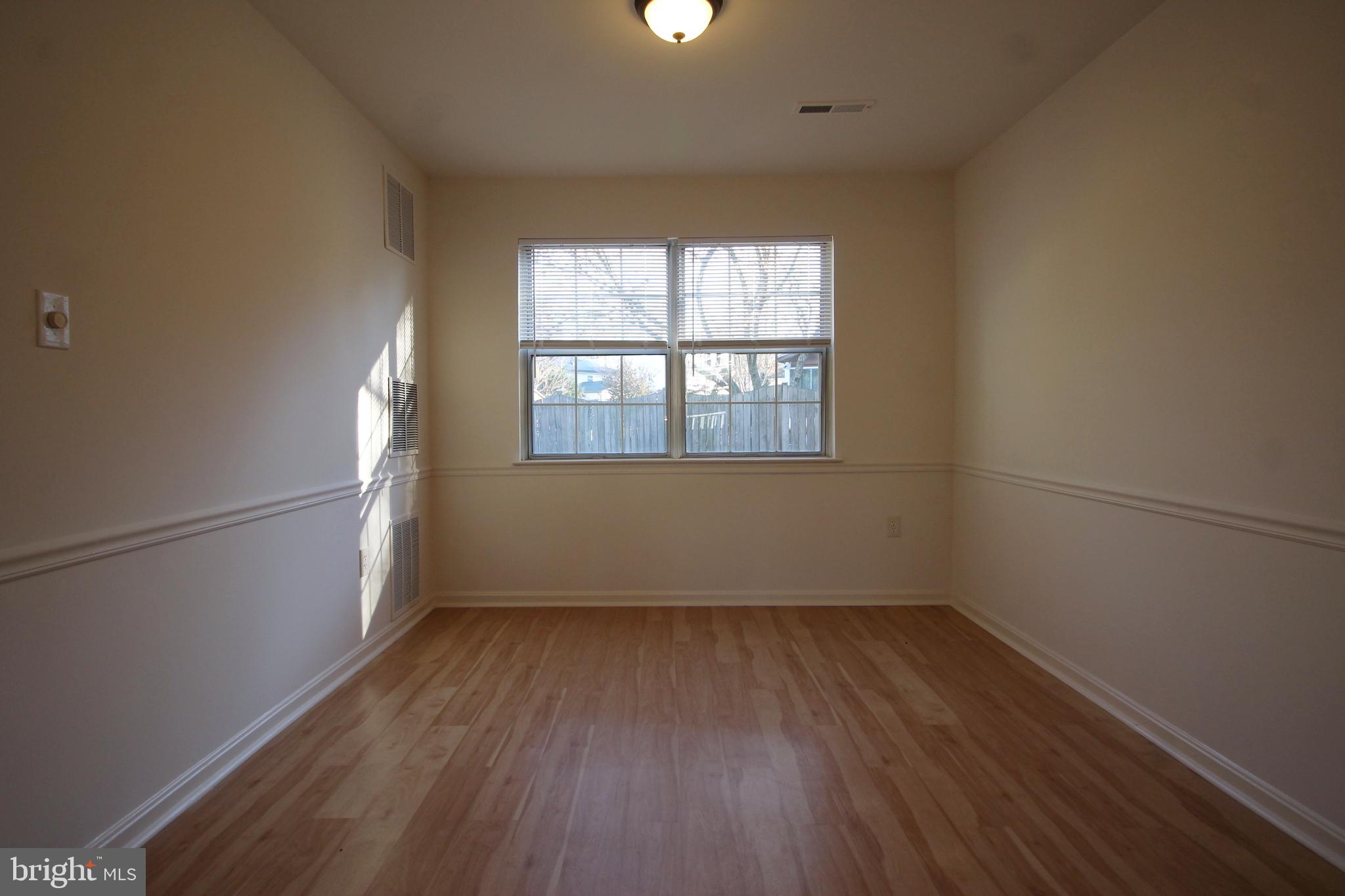 DALE CITY - Residential Lease