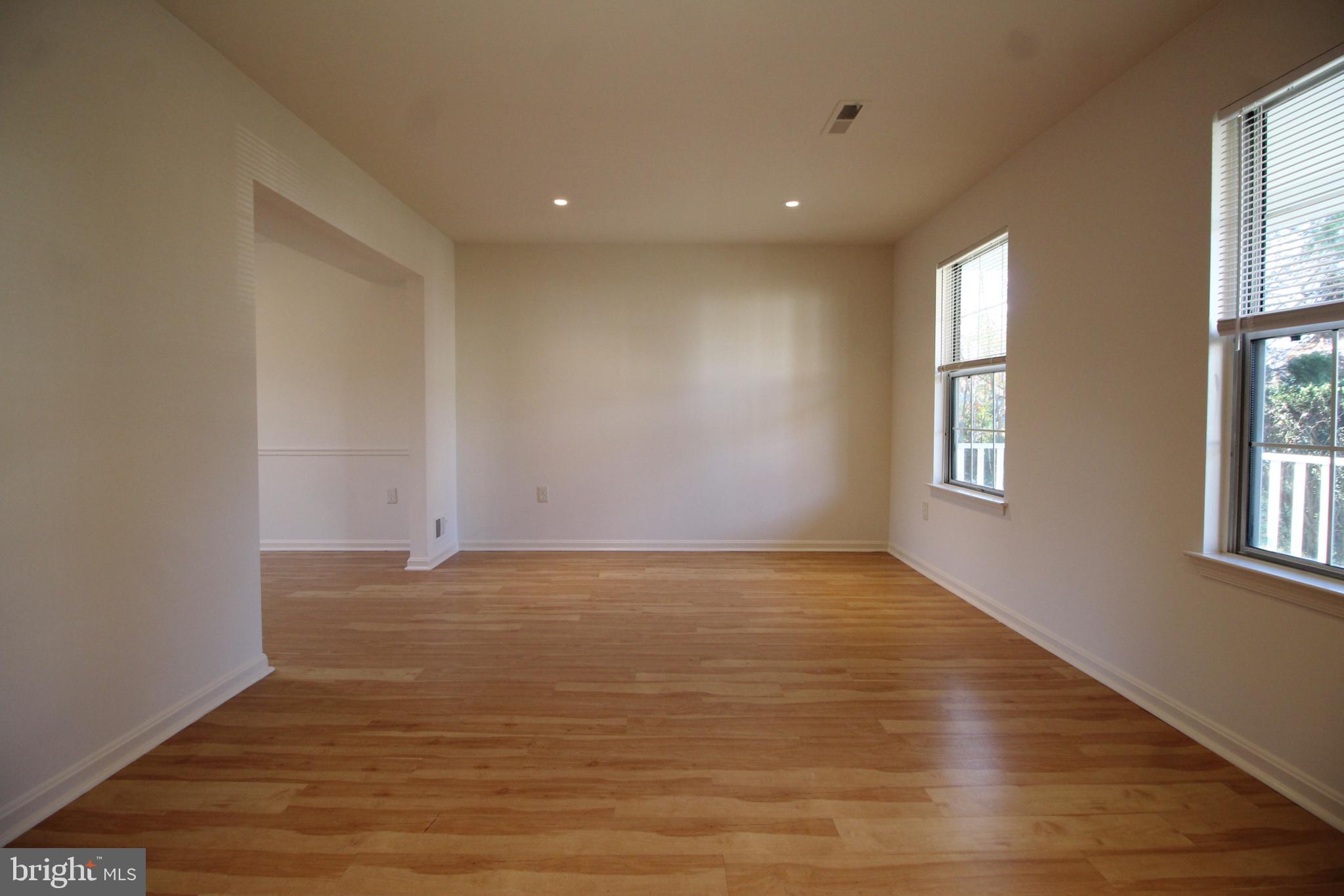 DALE CITY - Residential Lease