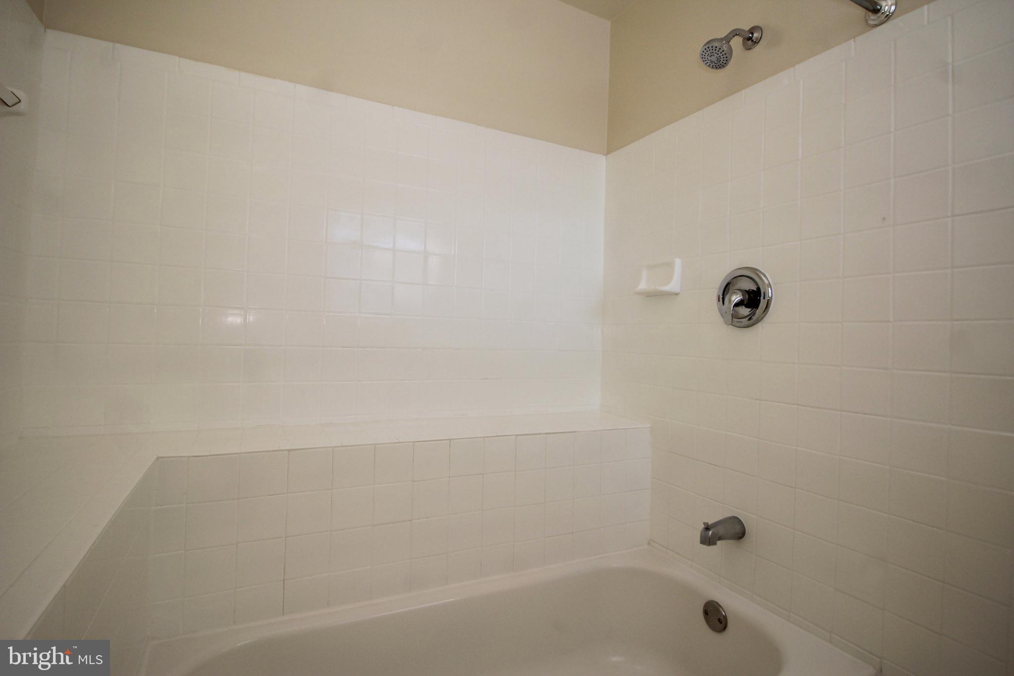 DALE CITY - Residential Lease