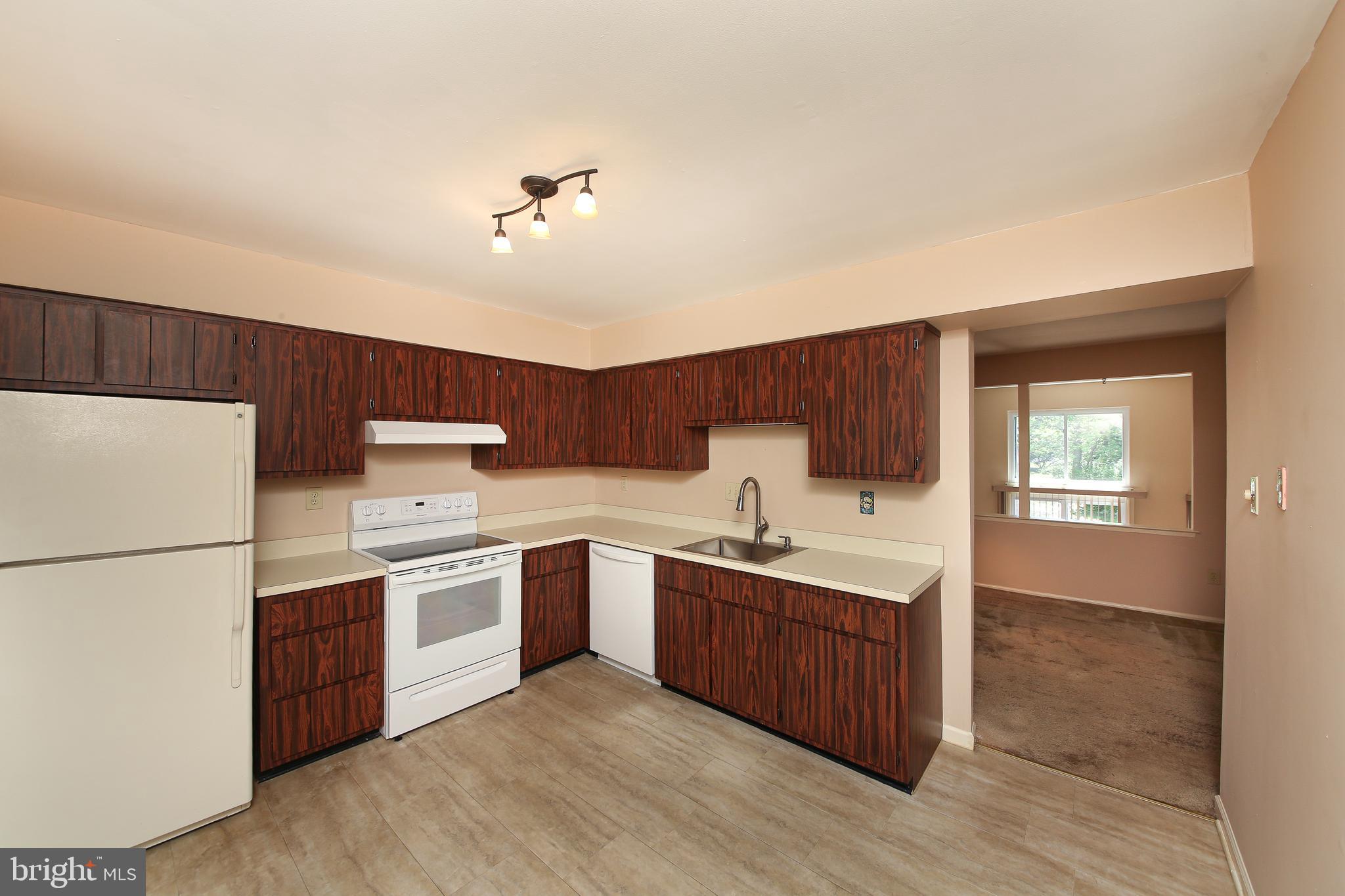 THE HIGHLANDS - Residential