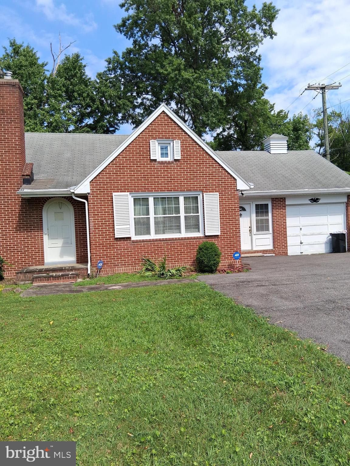 This 3-bedroom, 1.5-bath home is ready for your updates! Zoned R-O (Residential-Office), this property offers flexible potential—ideal as a personal residence or for professional office use. Conveniently located near shopping, major routes, and public transportation, with easy access to the city and surrounding counties. Whether you're looking for a place to call home or a great location for your business, this property is worth a look. Sold as-is. Please consult Baltimore County to confirm permitted uses for your needs. All these great features and a Generac generator