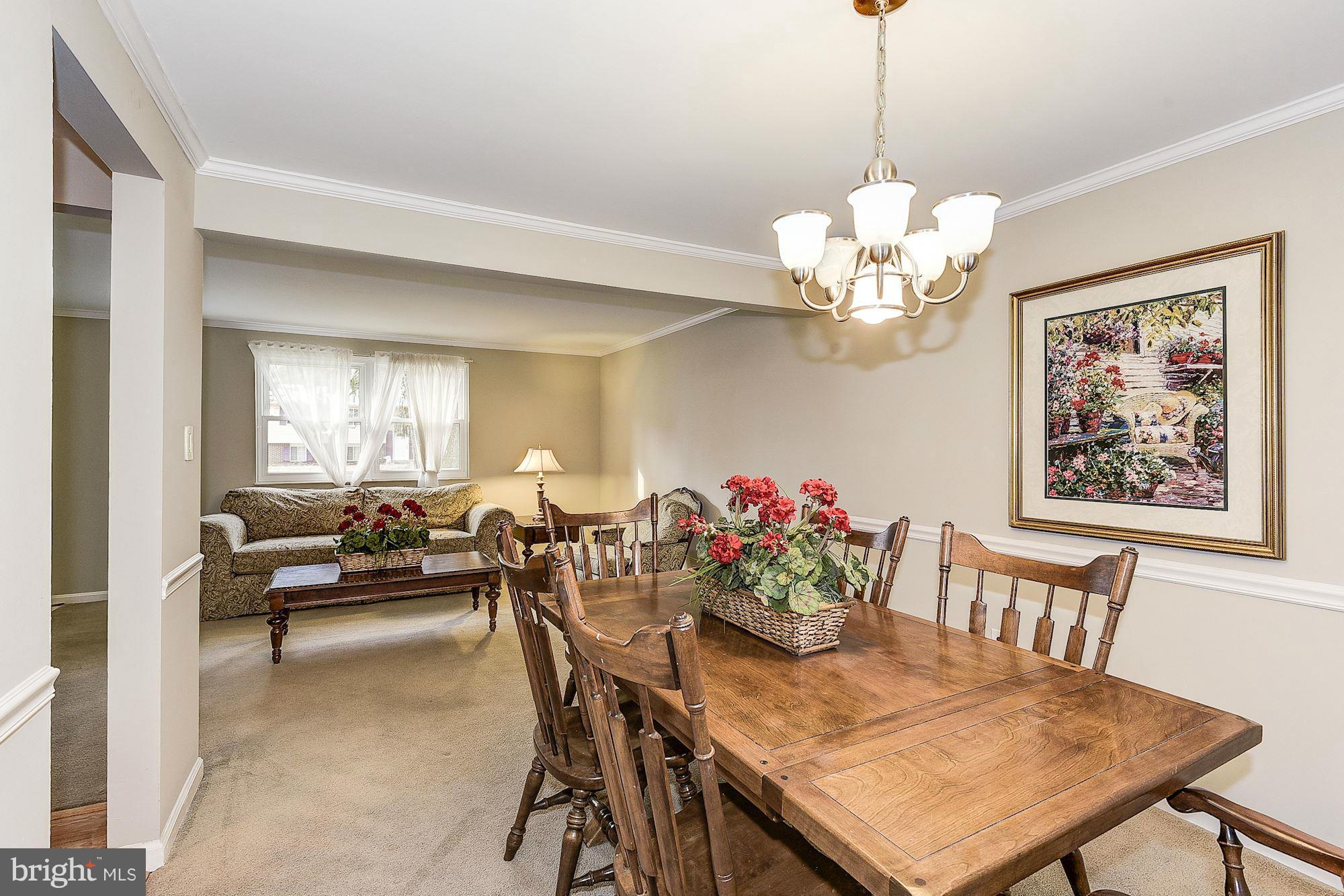 QUINCE ORCHARD MANOR - Residential