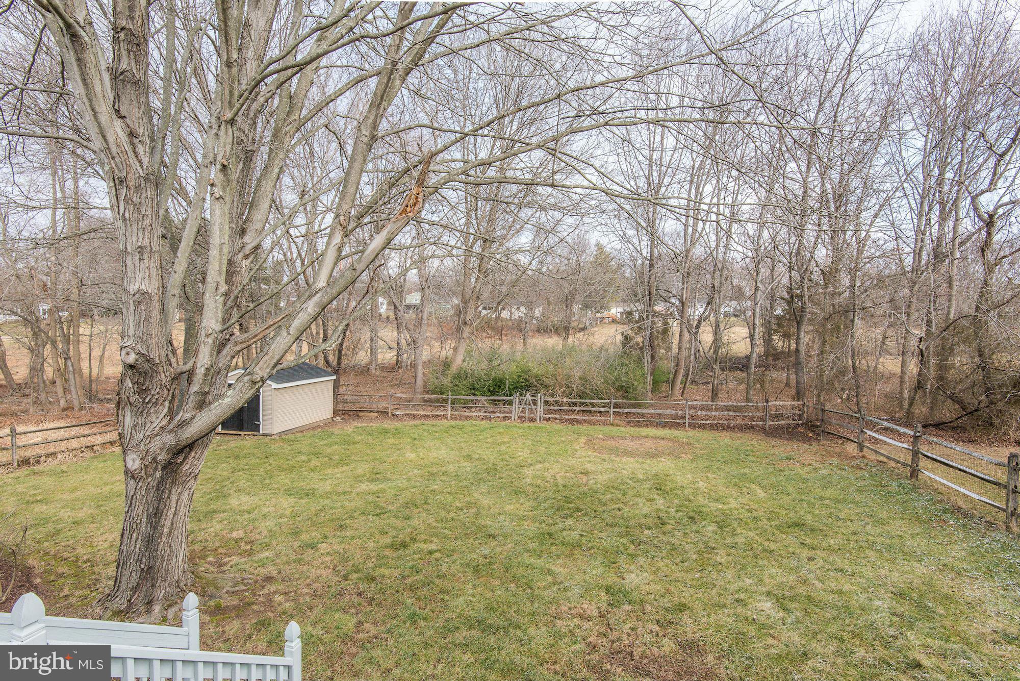 QUINCE ORCHARD MANOR - Residential