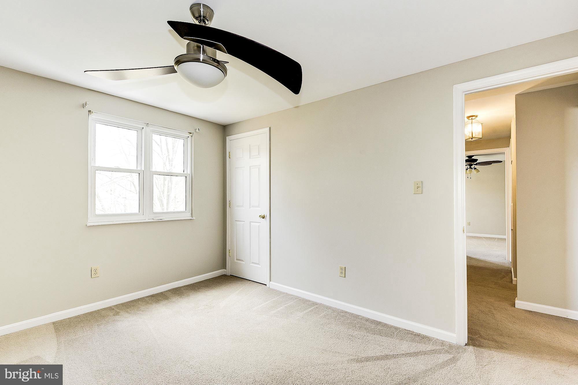 QUINCE ORCHARD MANOR - Residential