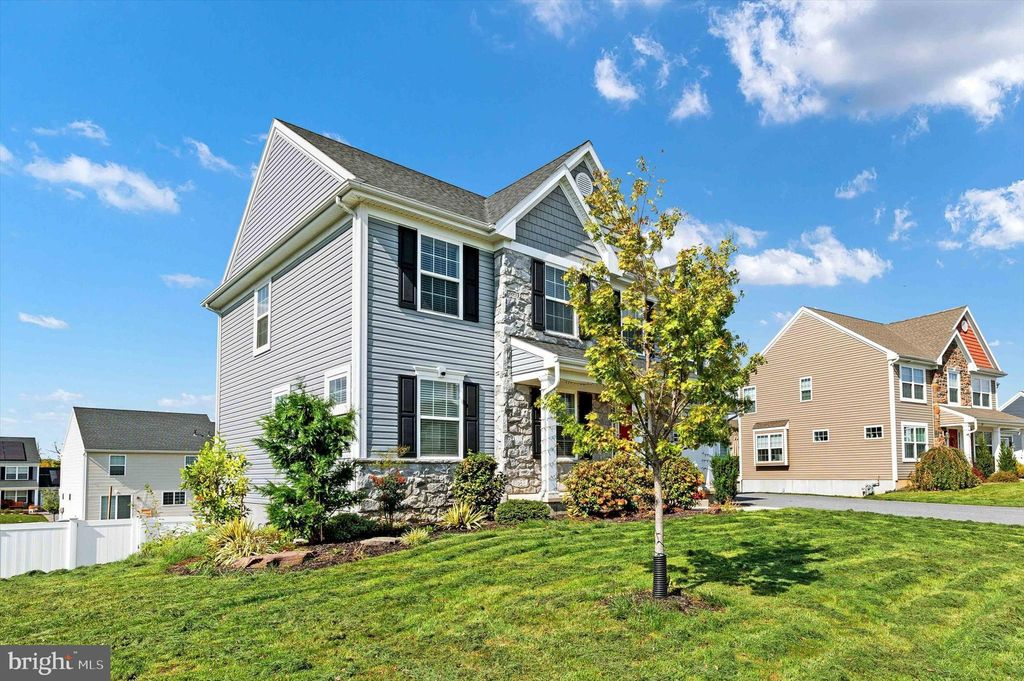 Photo of 75 October Glory Trail, Ephrata, PA 17522 (MLS # PALA2058572)