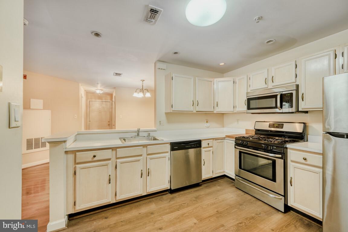 FALLS GABLE - Residential