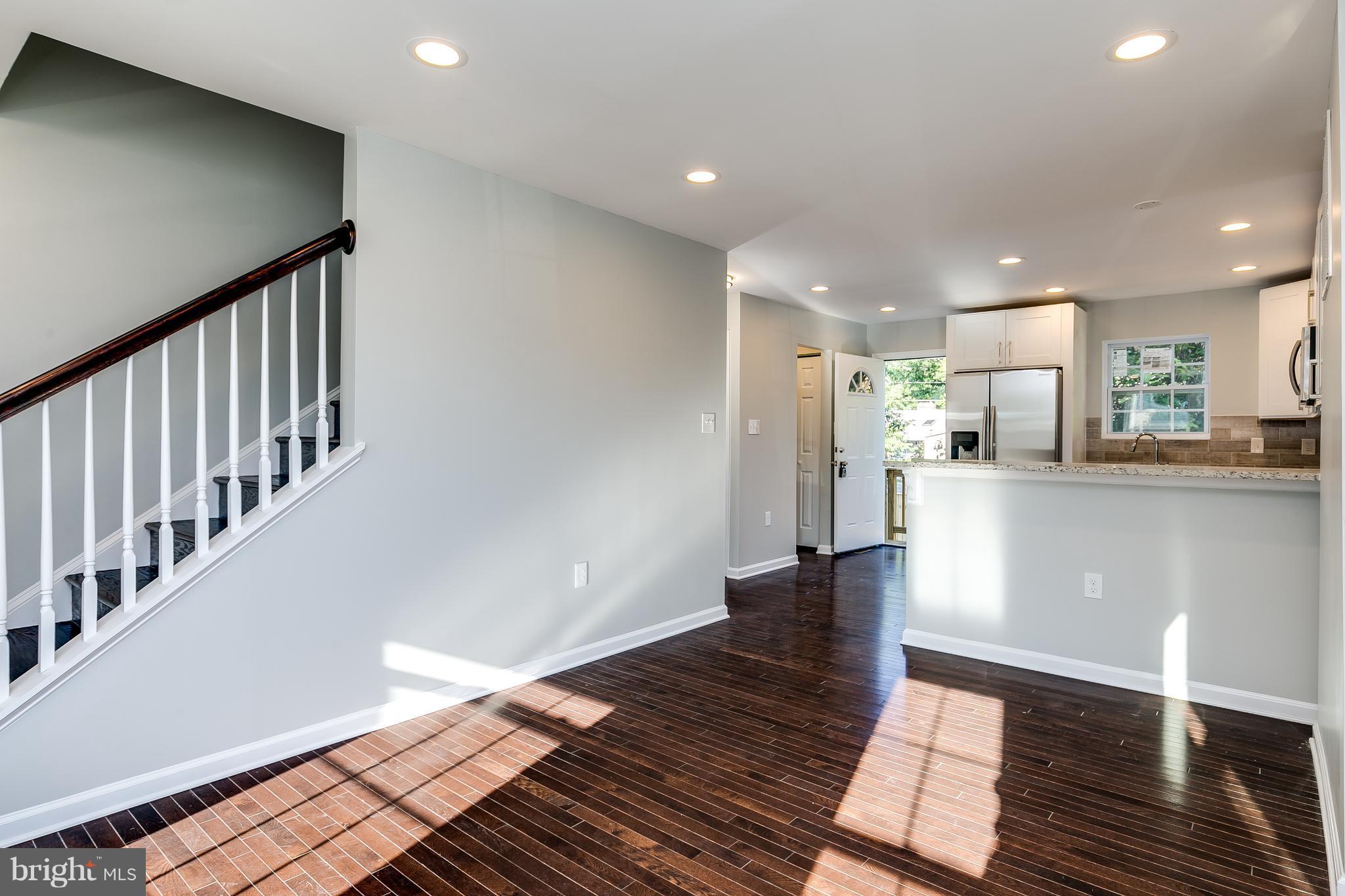 SOUTHGATE - Residential