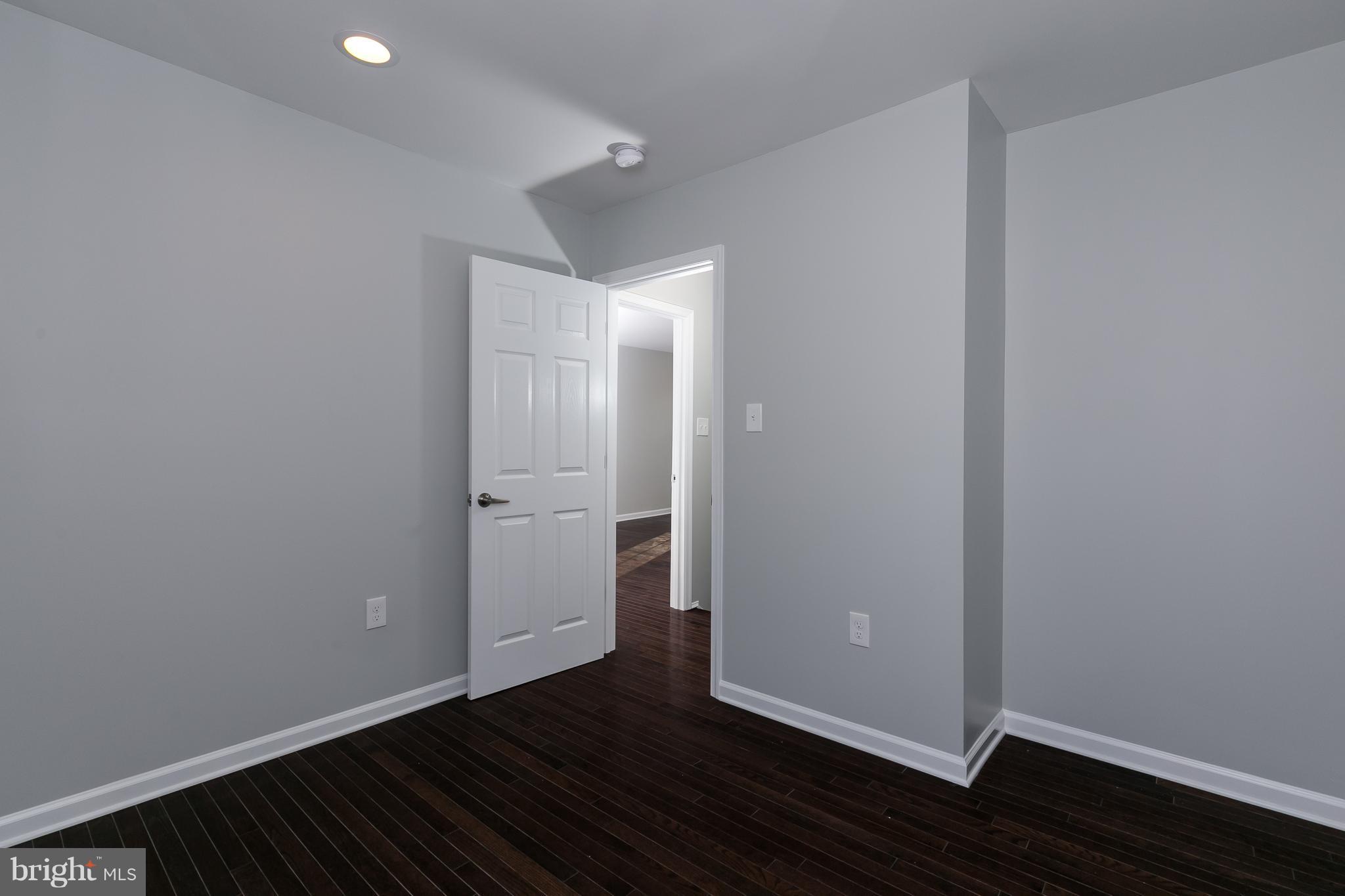 SOUTHGATE - Residential