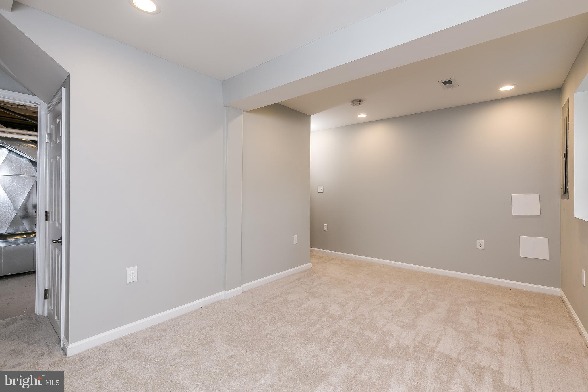 SOUTHGATE - Residential