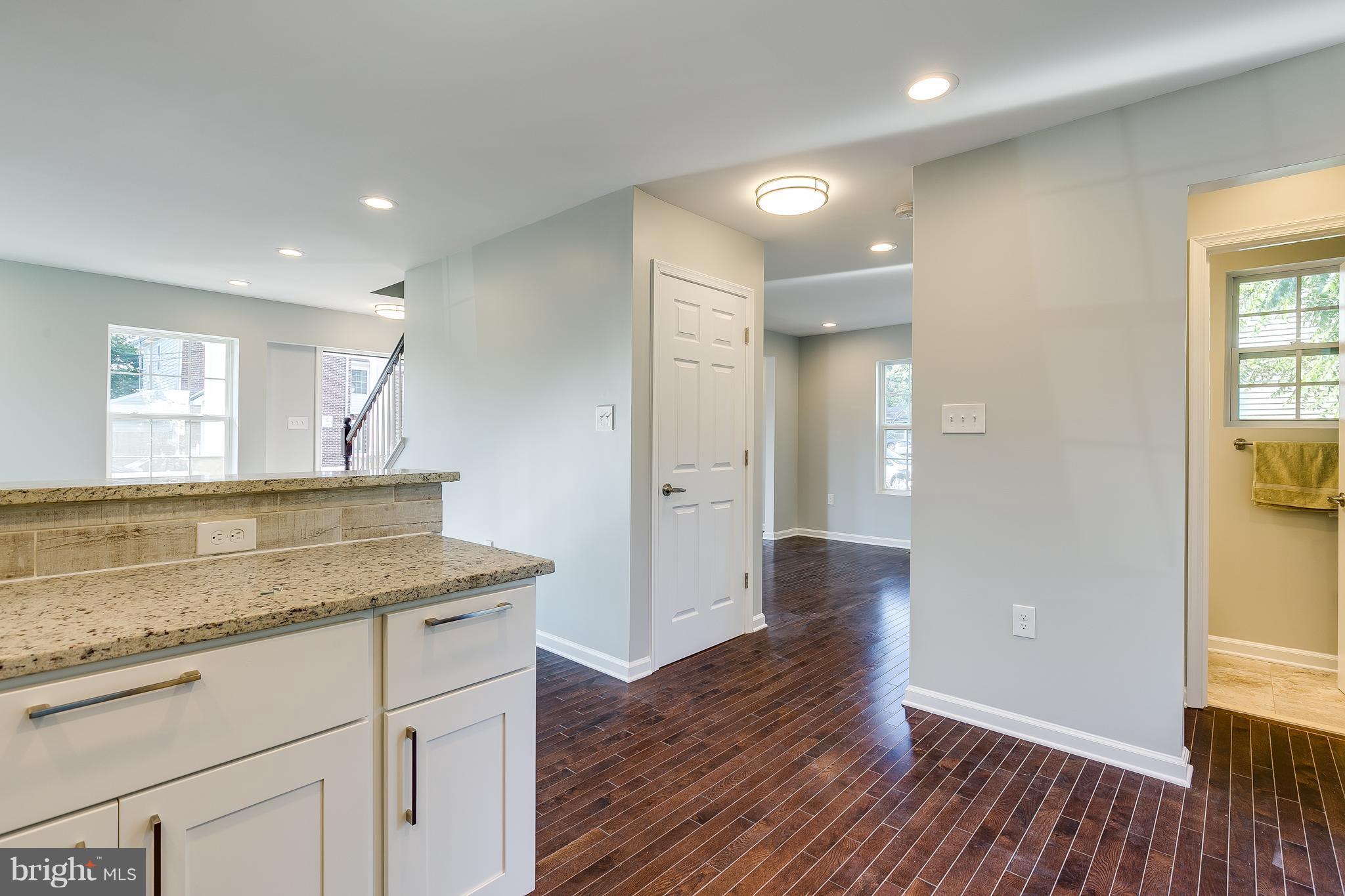 SOUTHGATE - Residential