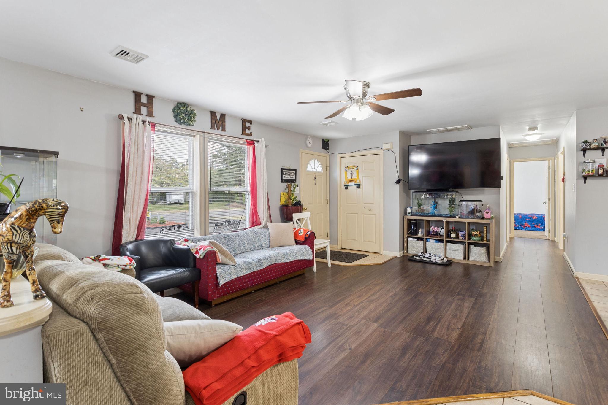 233 CHEROKEE DRIVE